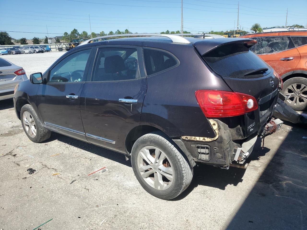 2013 Nissan Rogue S - Image 2
