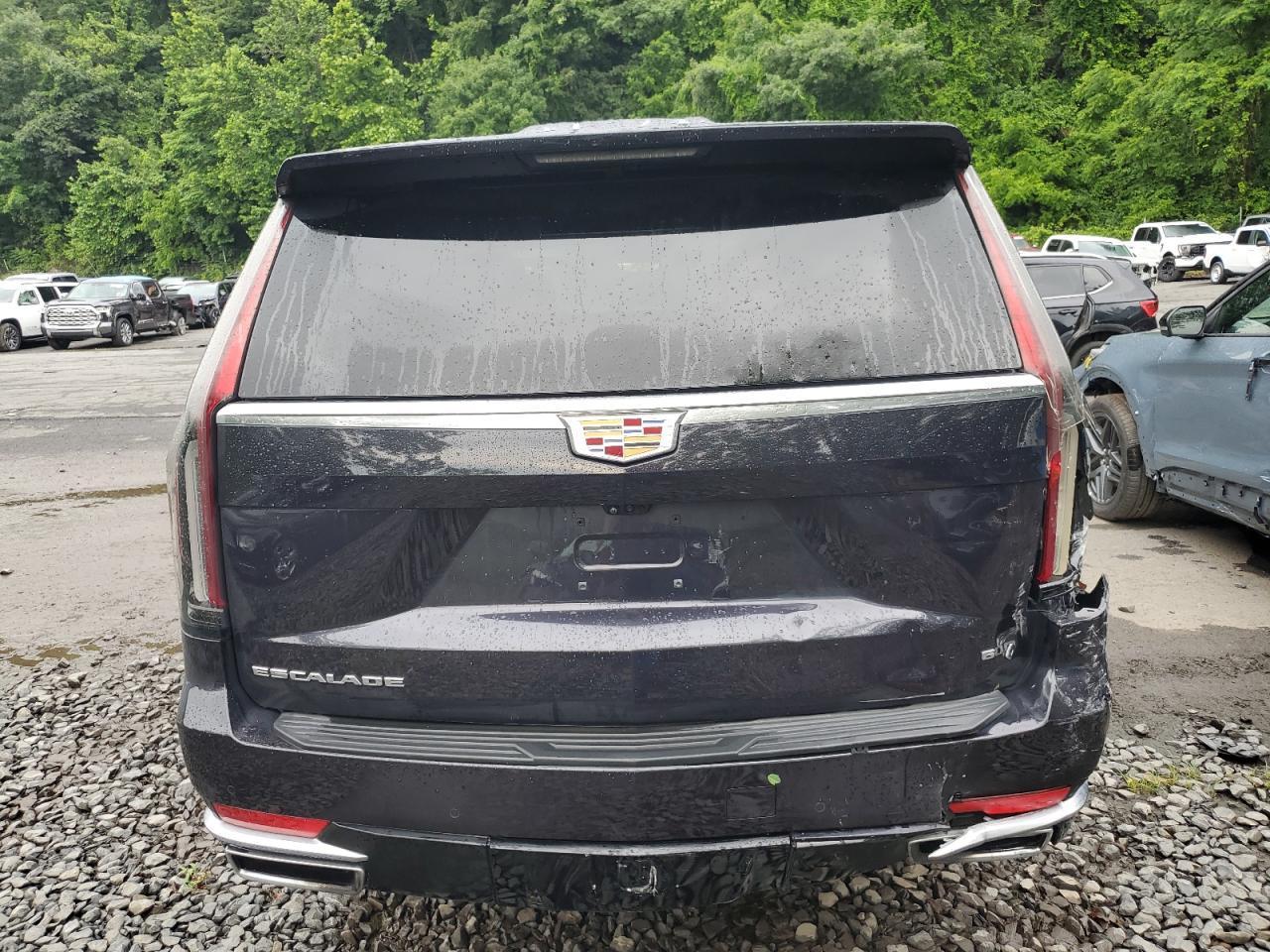 2024 Cadillac Escalade Premium Luxury - Image 6