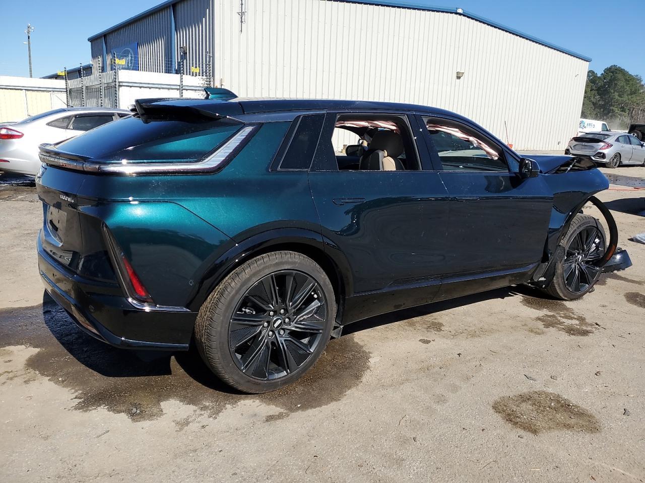 2024 Cadillac Lyriq Sport - Image 3