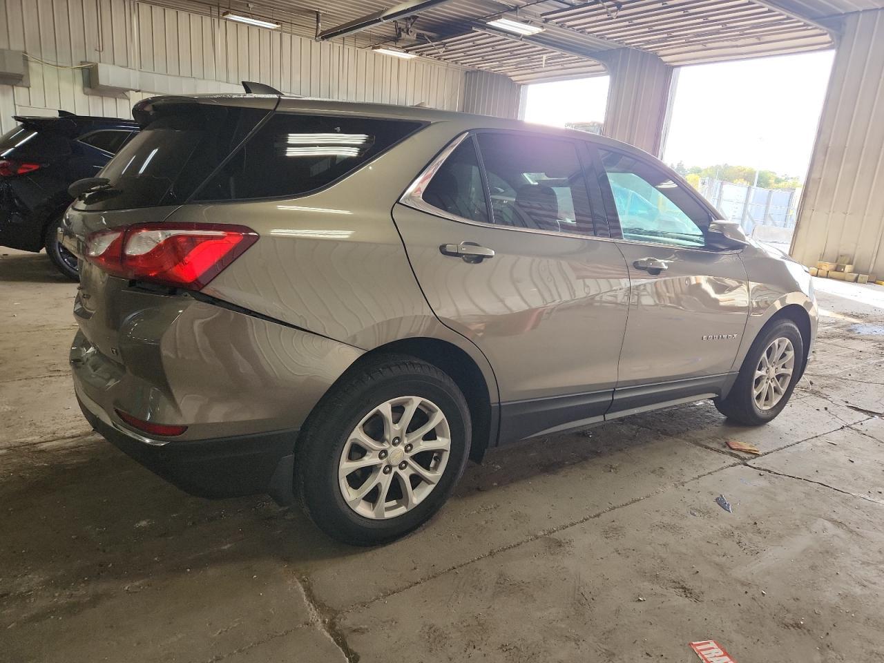 2018 Chevrolet Equinox Lt - Фото 3