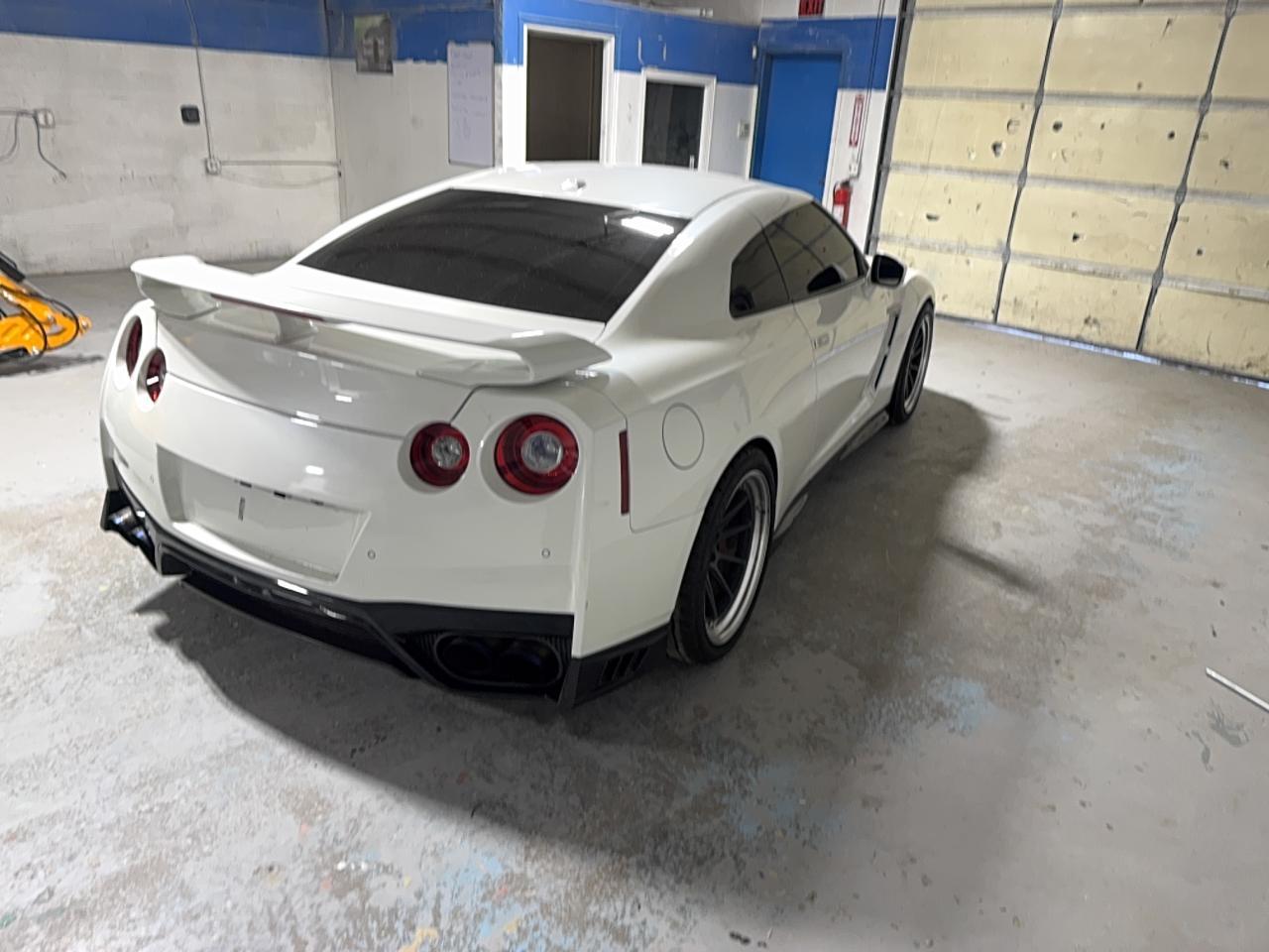 2020 Nissan Gt-R Pure - Image 4