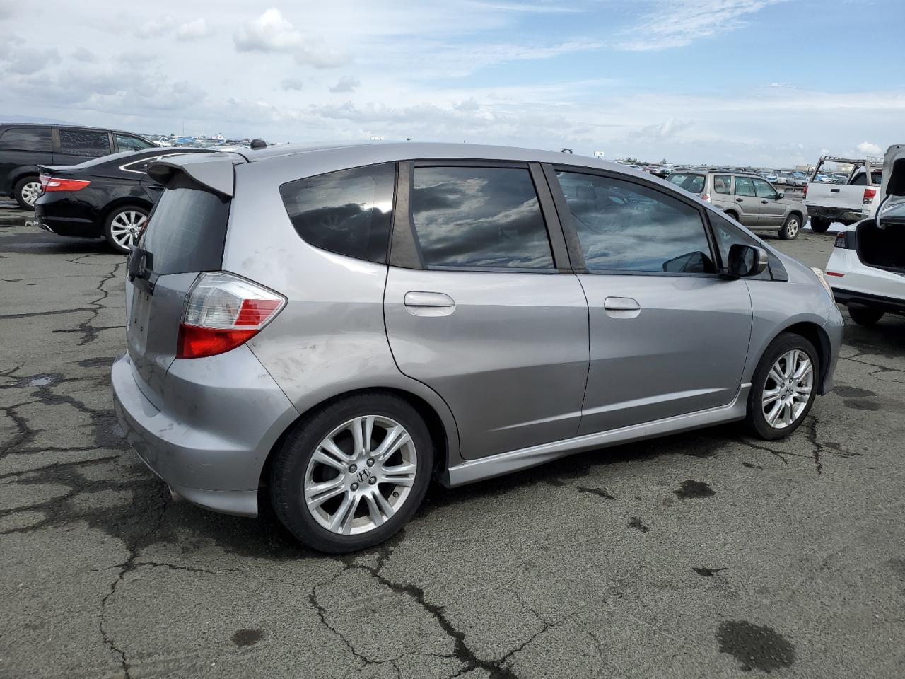 2009 Honda Fit Sport - Image 3