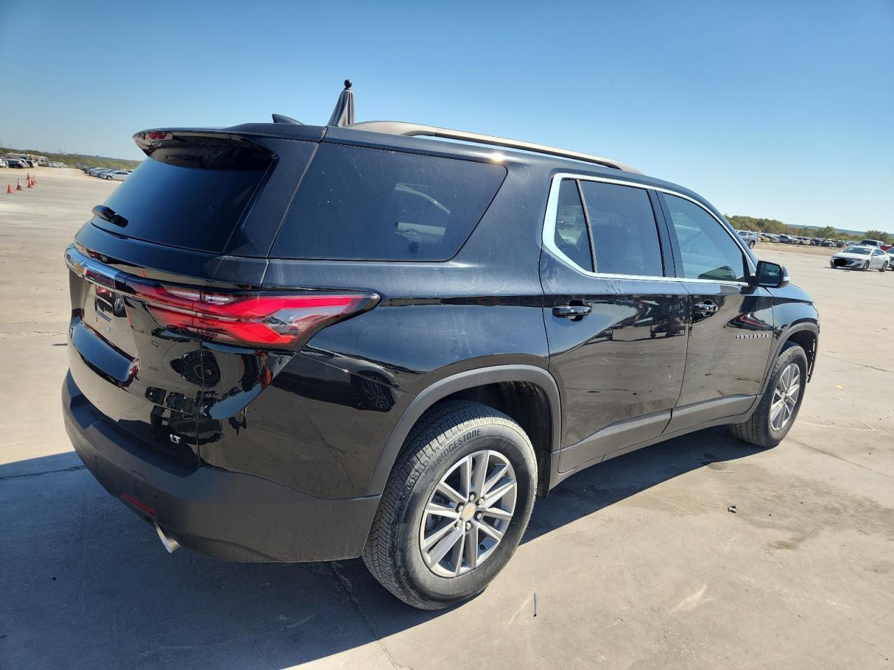 2023 Chevrolet Traverse Lt - Фото 3