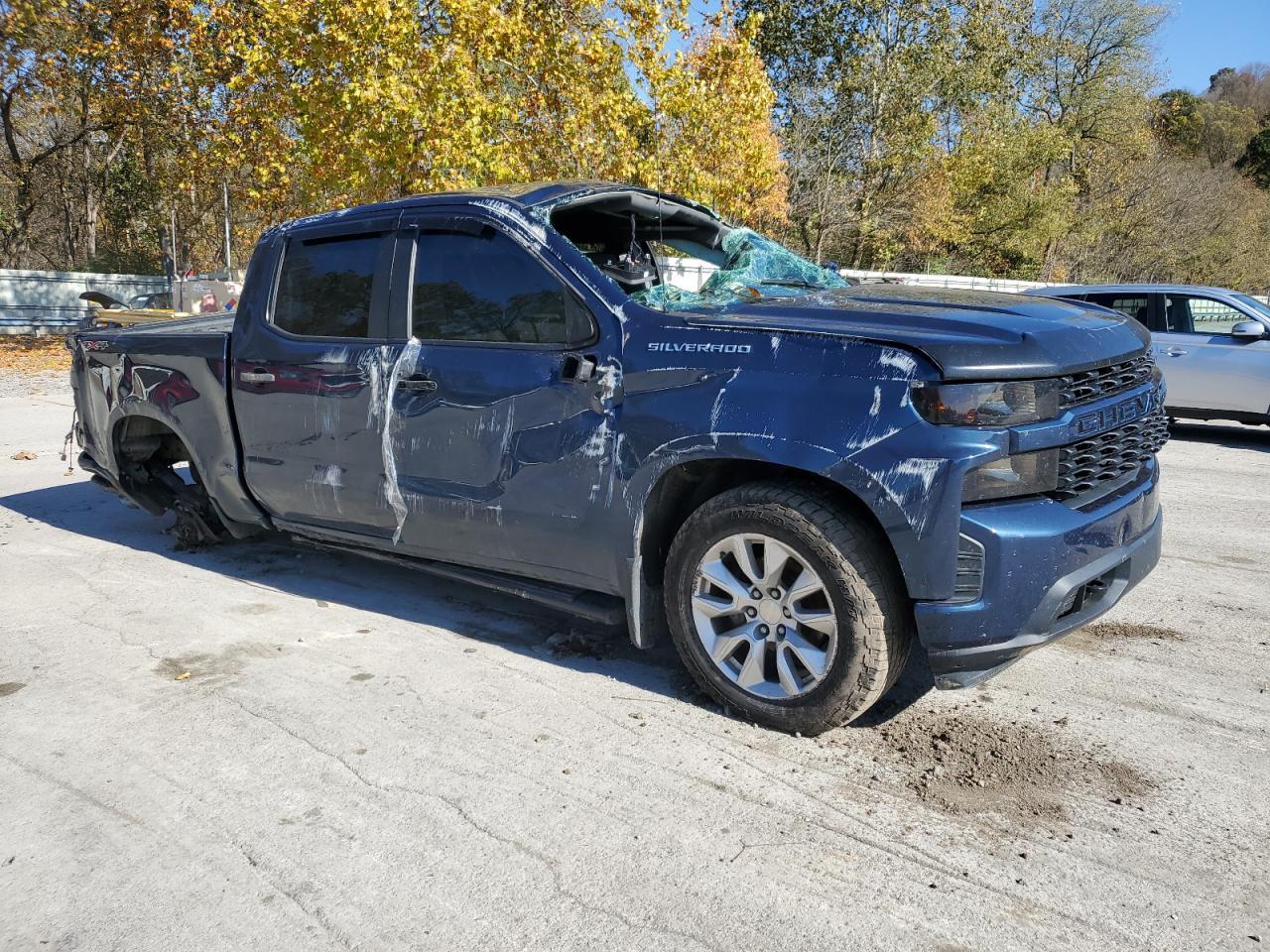 2019 Chevrolet Silverado K1500 Custom - Image 4