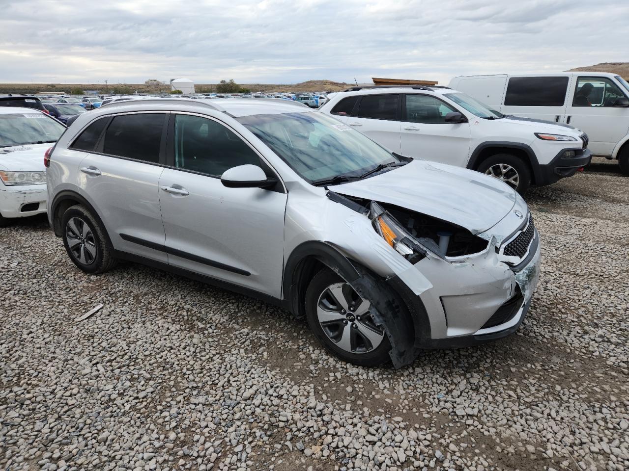 2017 Kia Niro Fe - Фото 4