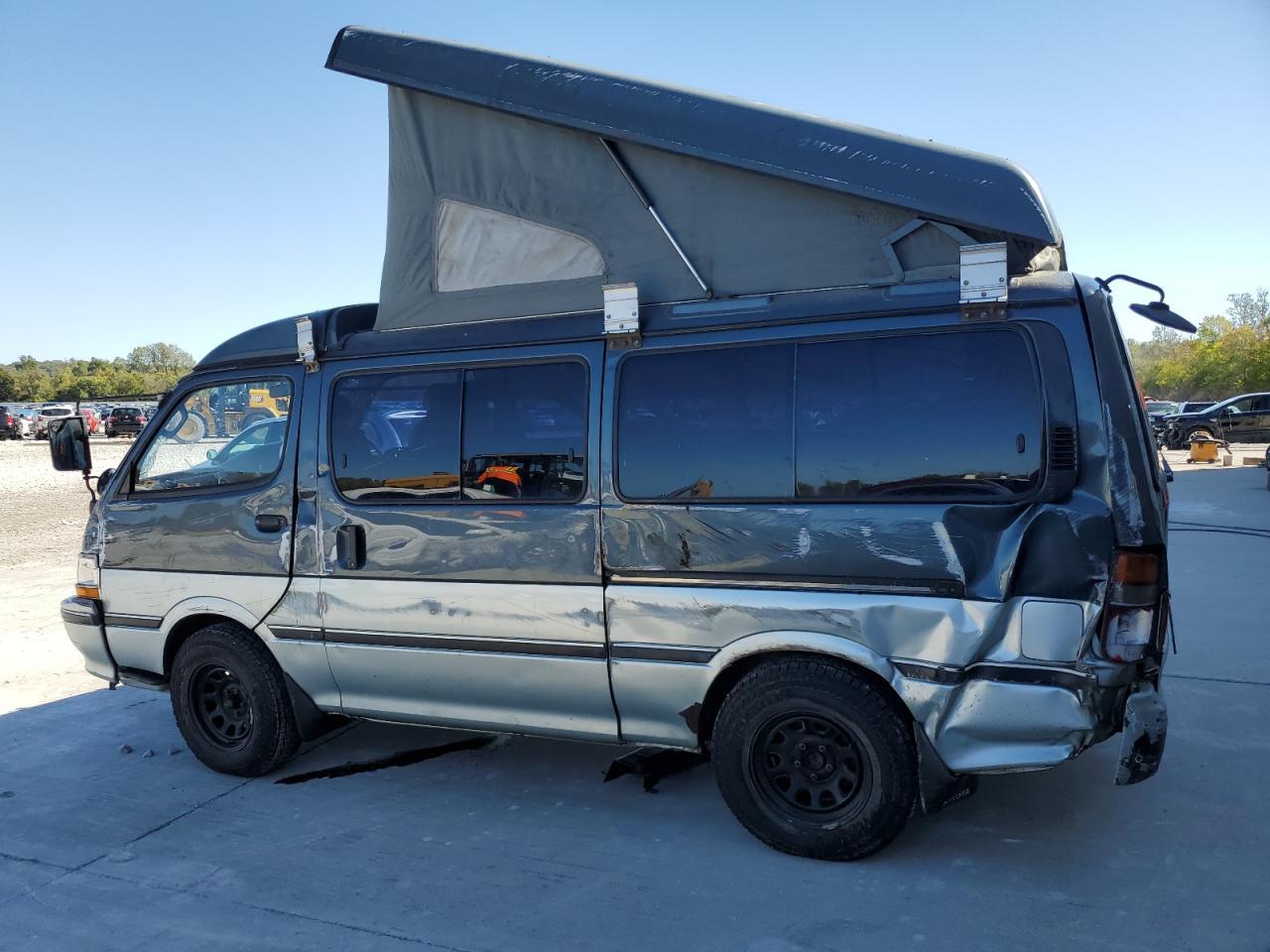 1992 Toyota Hi Ace - Фото 2