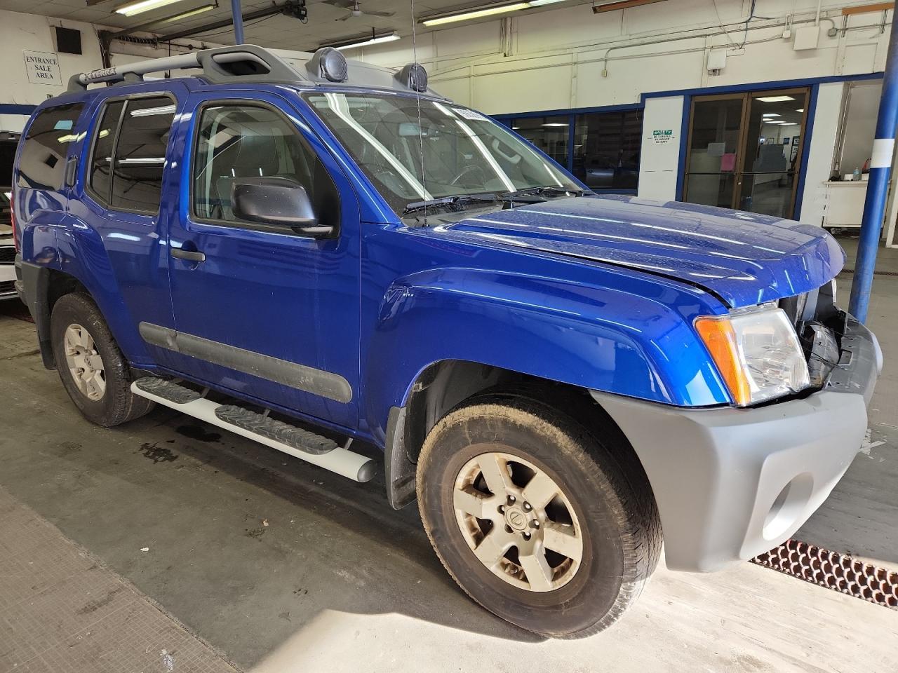 2015 Nissan Xterra X - Фото 4