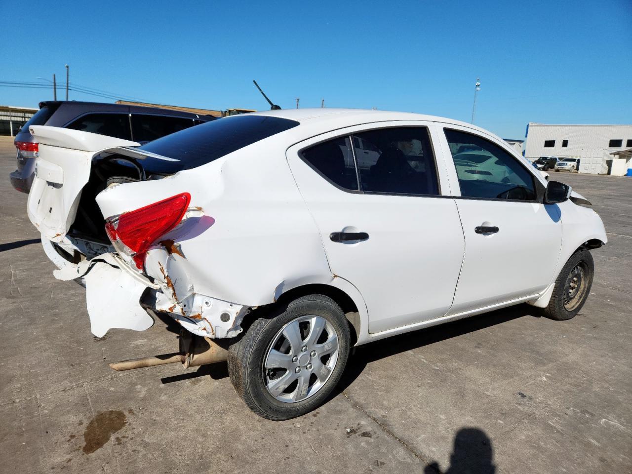 2017 Nissan Versa S - Image 3