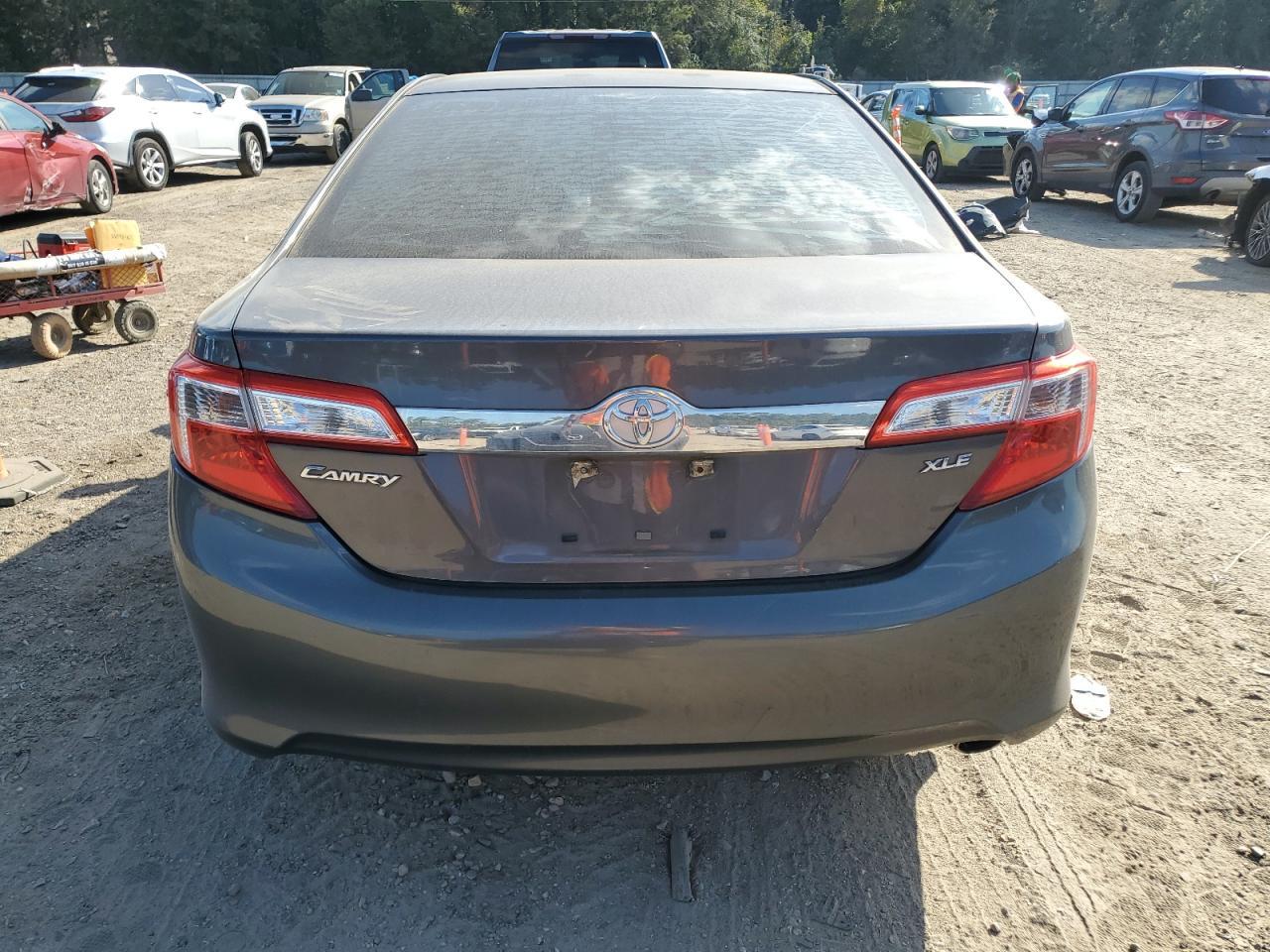 2012 Toyota Camry Base - Фото 6