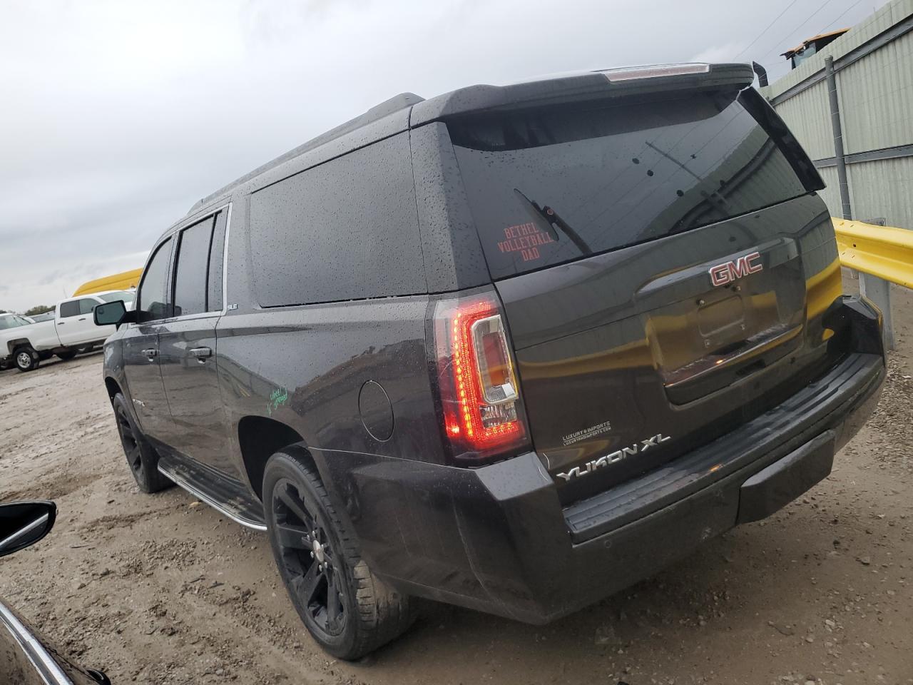 2016 GMC Yukon Xl K1500 Sle - Фото 2
