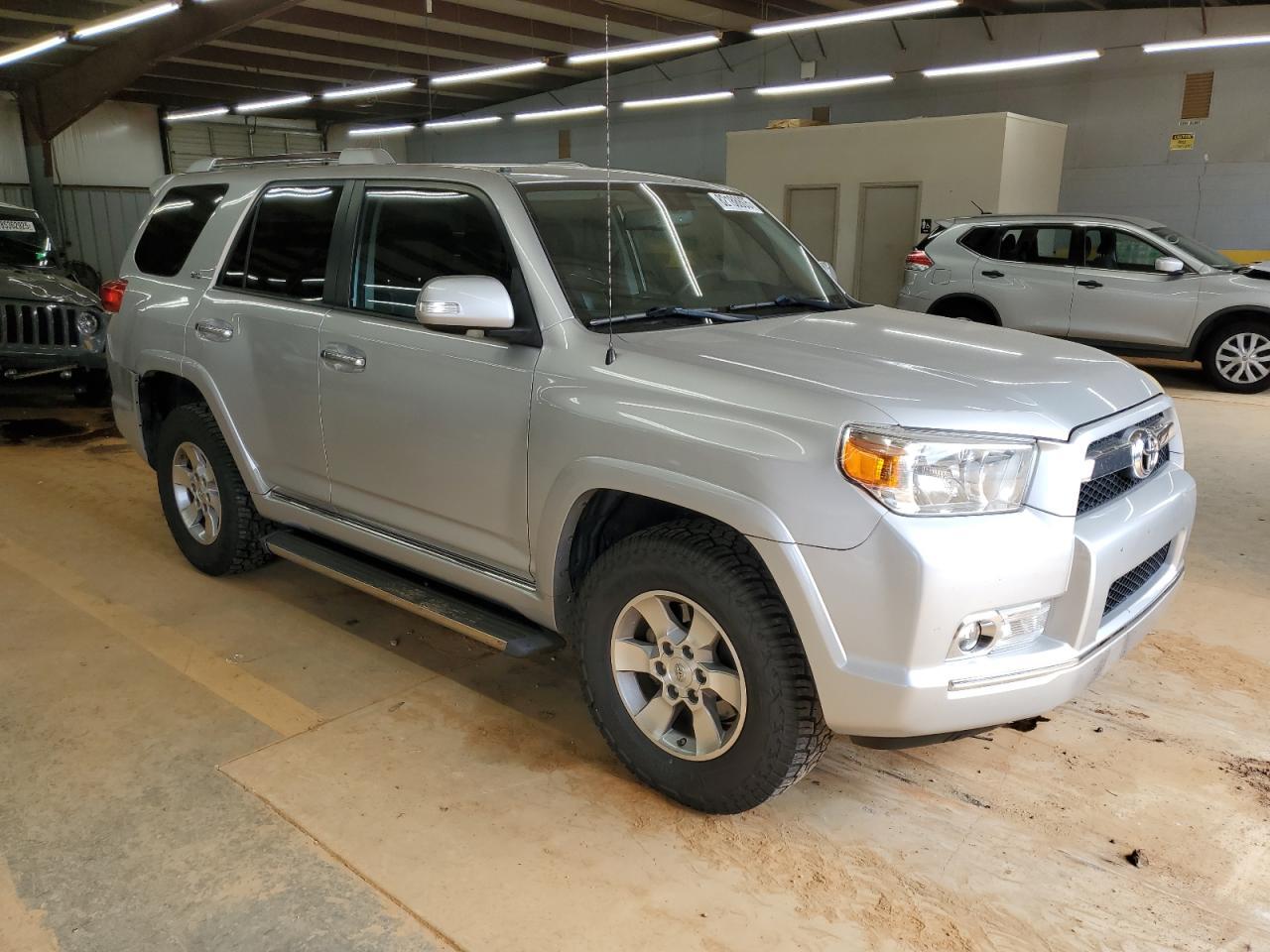 2011 Toyota 4Runner Sr5 - Image 4