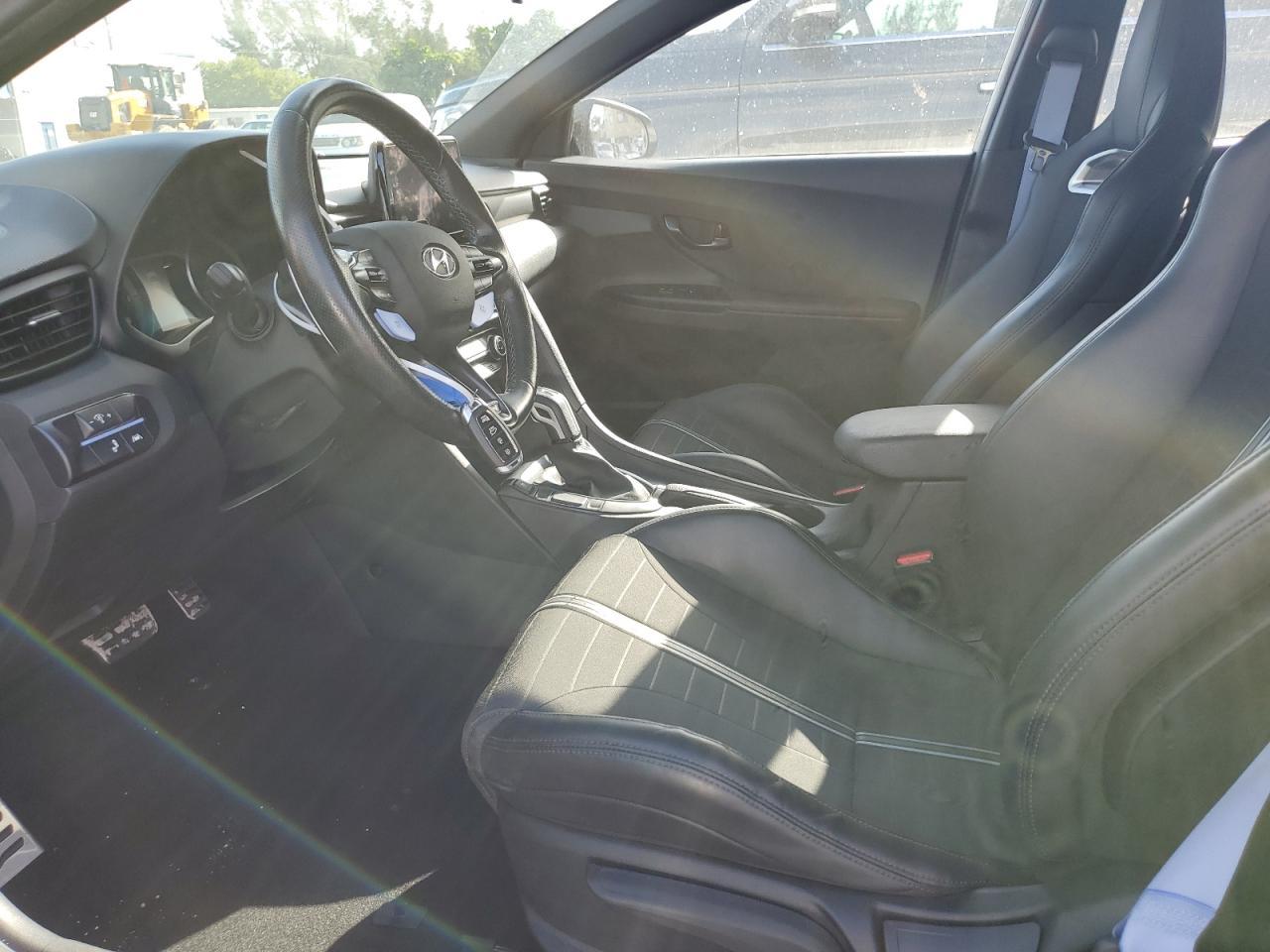 2021 Hyundai Veloster N - Фото 7