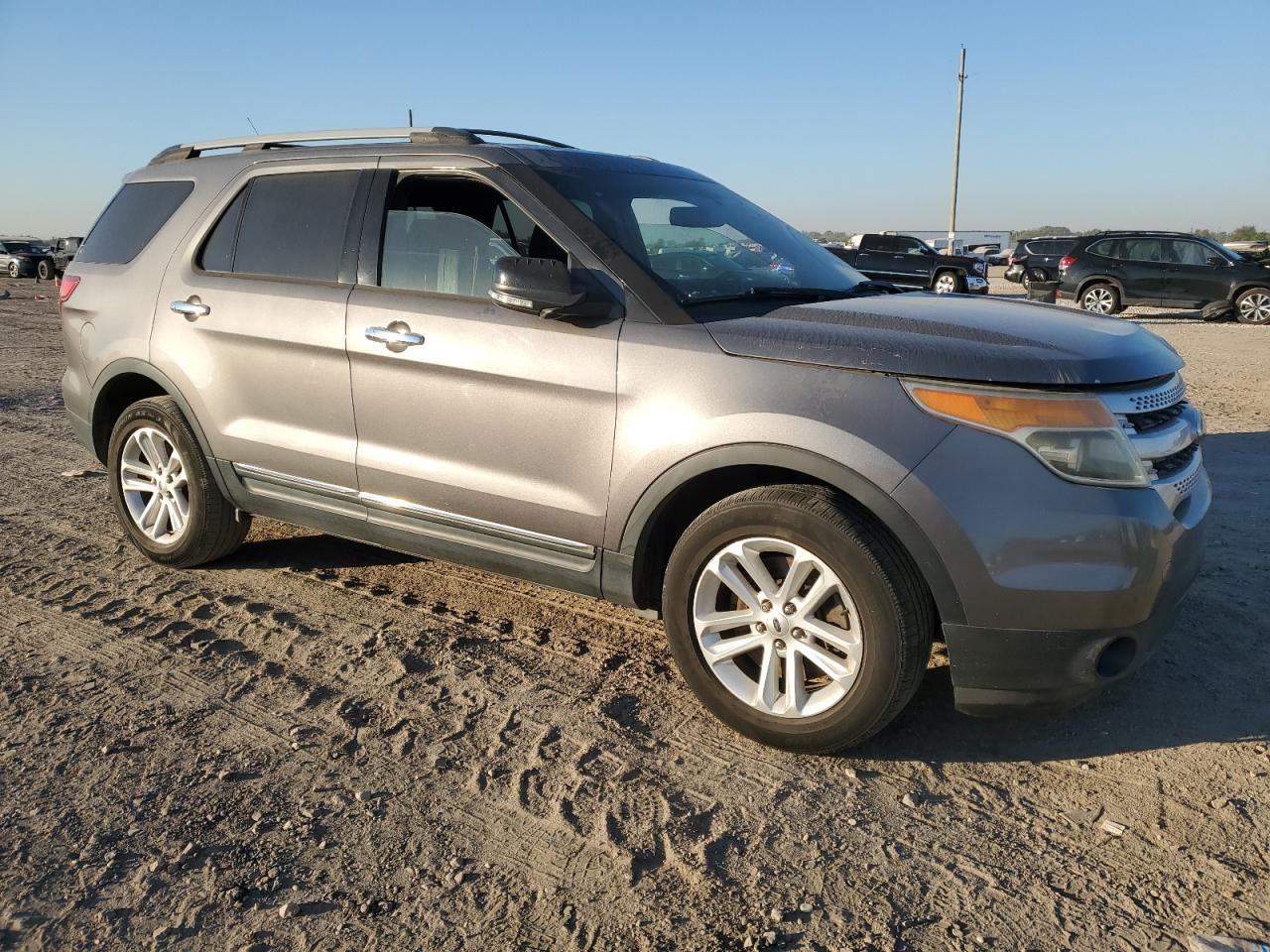 2014 Ford Explorer Xlt - Фото 4