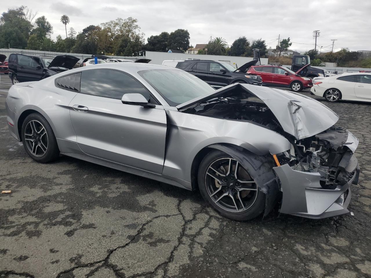 2020 Ford Mustang - Фото 4