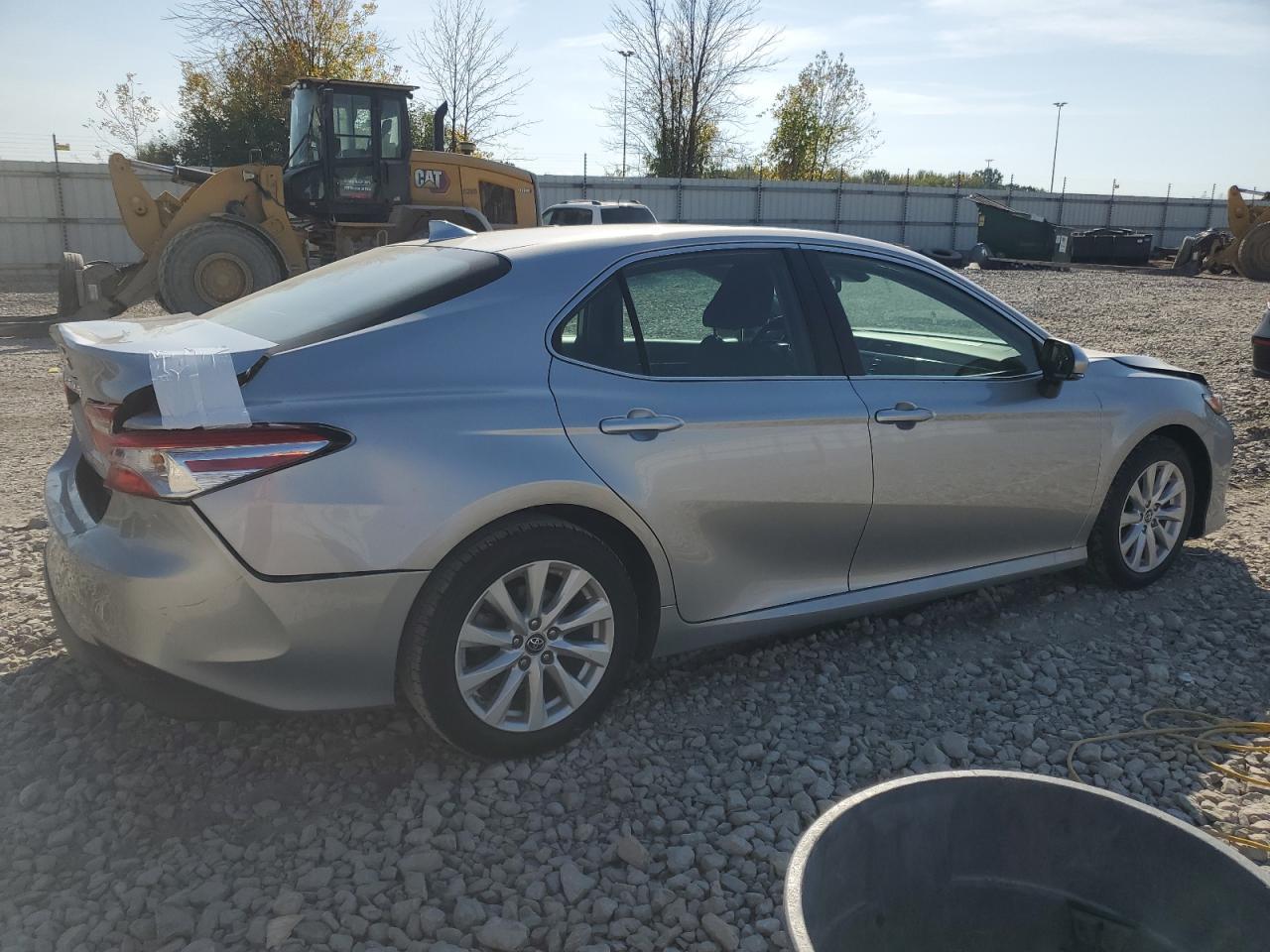 2019 Toyota Camry L - Фото 3