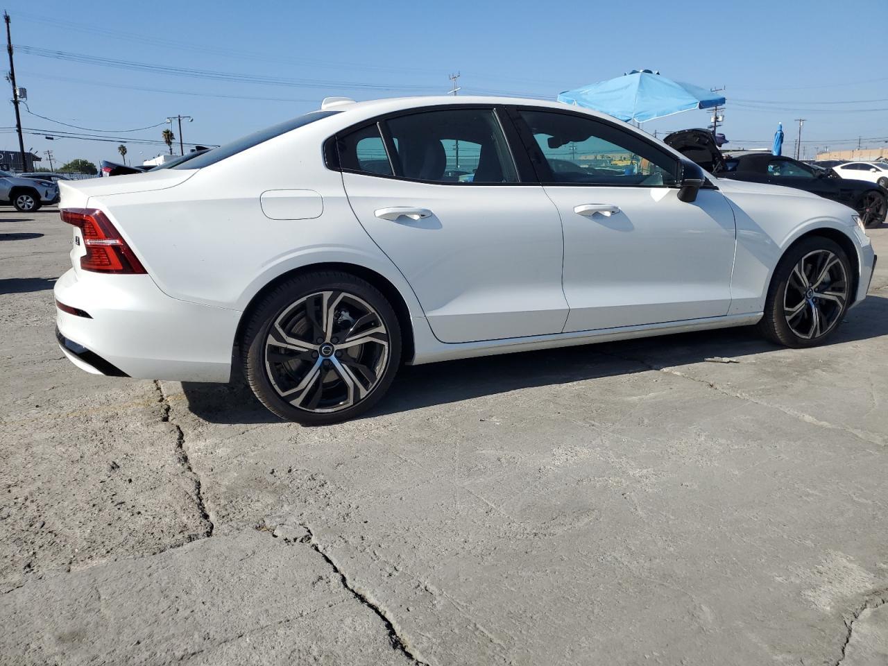 2024 Volvo S60 Plus - Фото 3