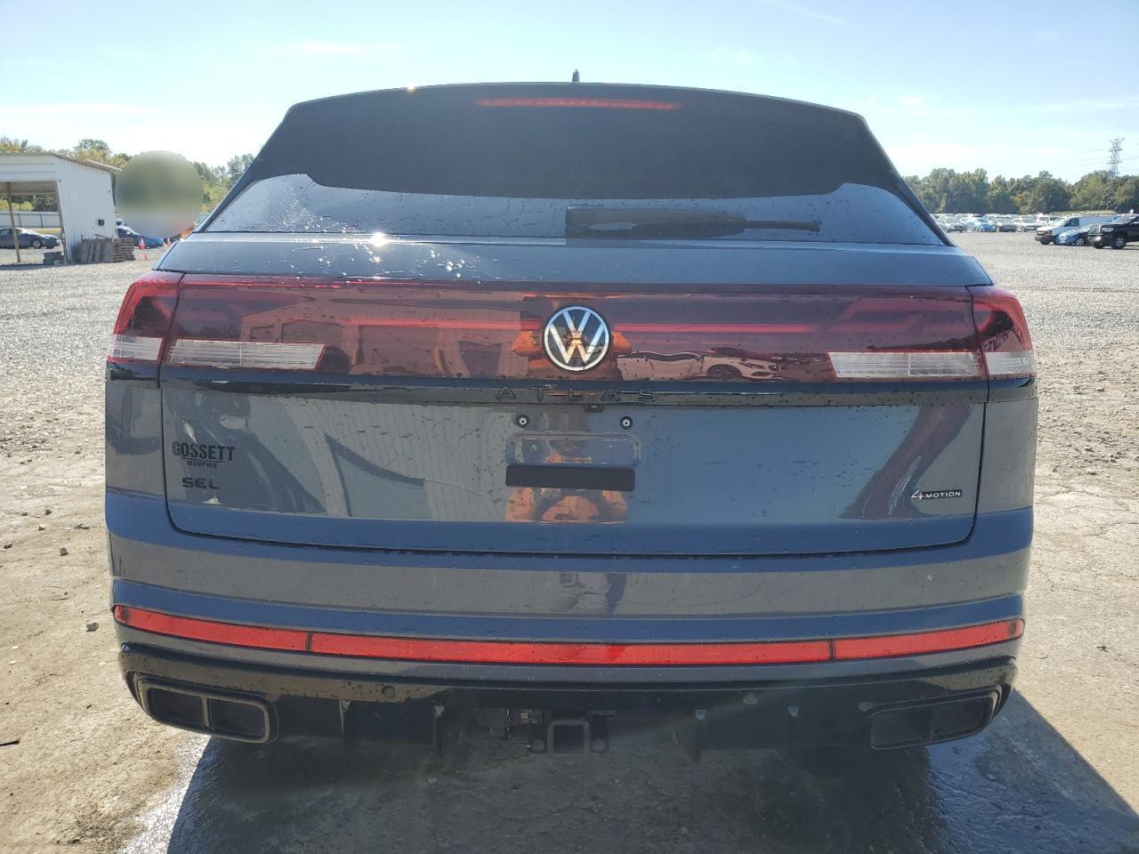 2025 Volkswagen Atlas Cross Sport Sel R-Line - Image 6