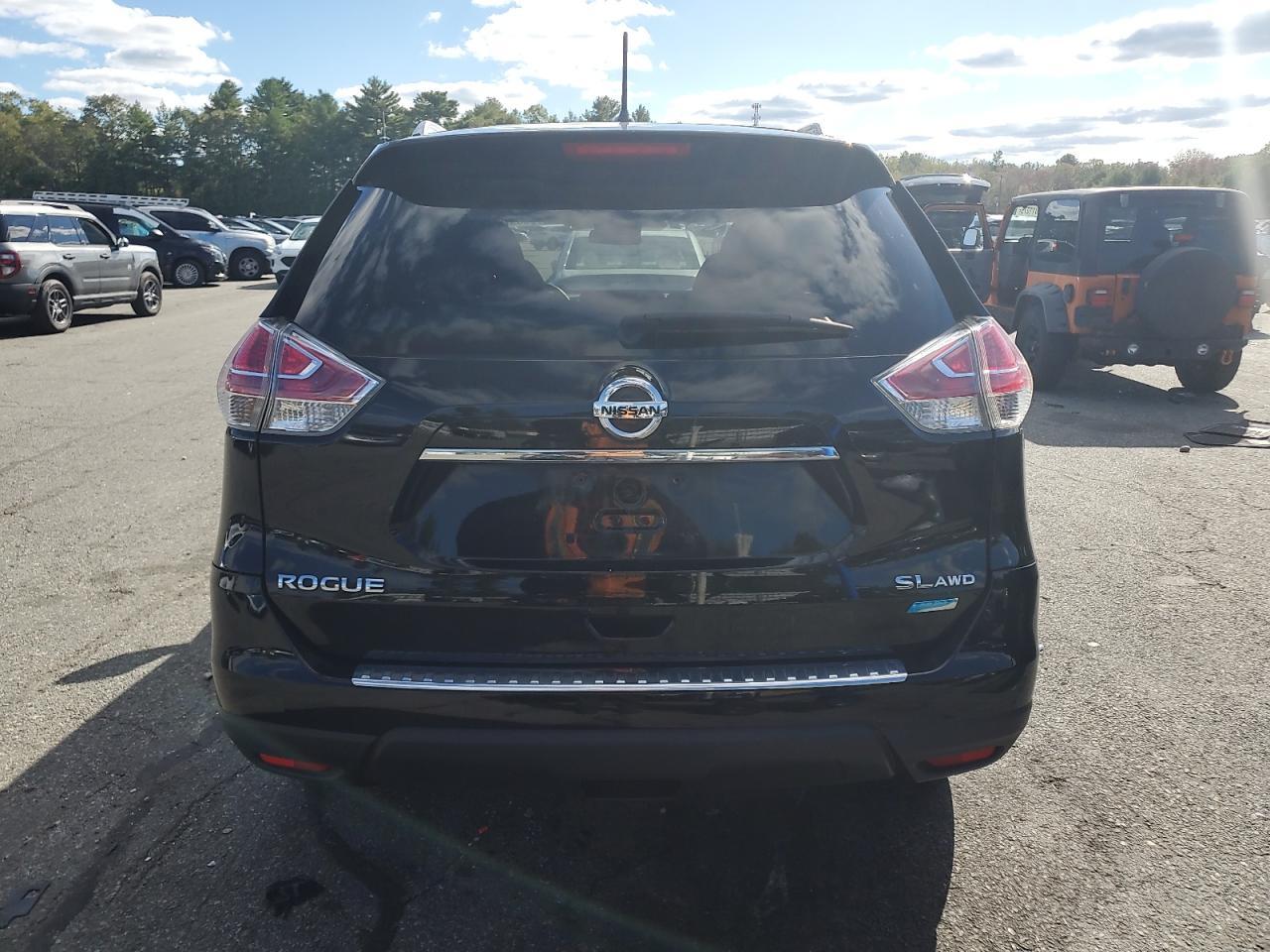 2015 Nissan Rogue S - Фото 6