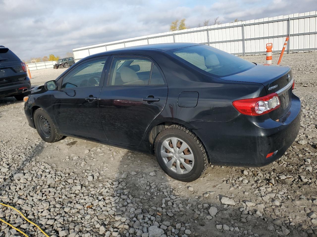 2011 Toyota Corolla Base - Фото 2