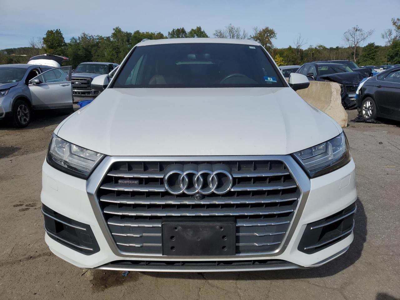 2019 Audi Q7 Premium Plus - Image 5