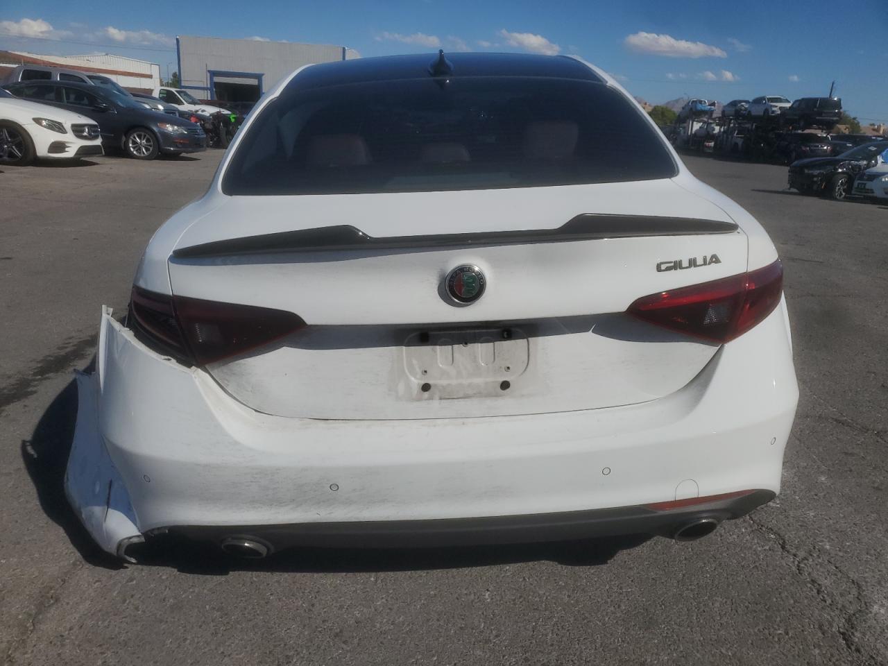 2021 Alfa Romeo Giulia Sport - Фото 6