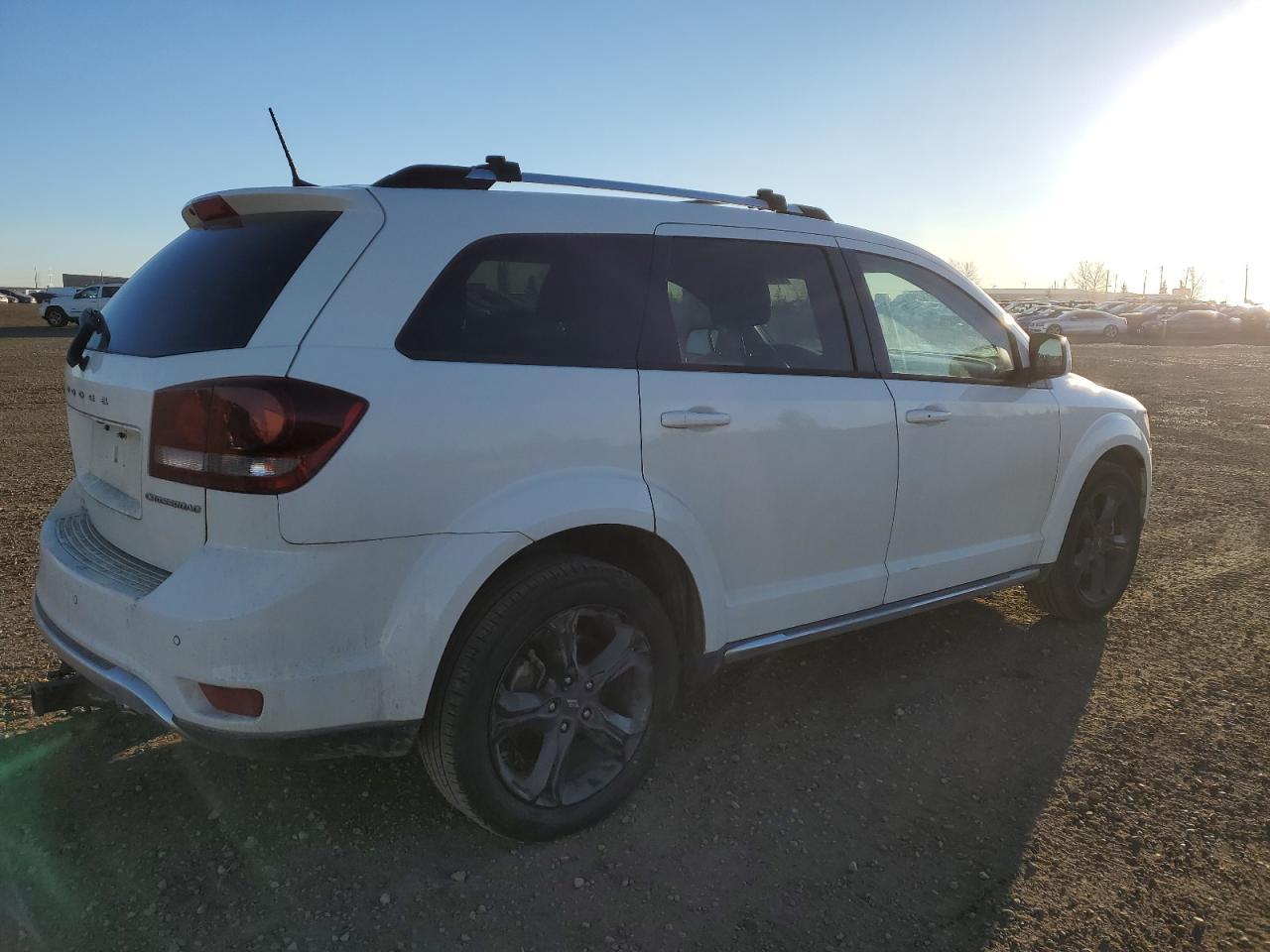 2018 Dodge Journey Crossroad - Image 3
