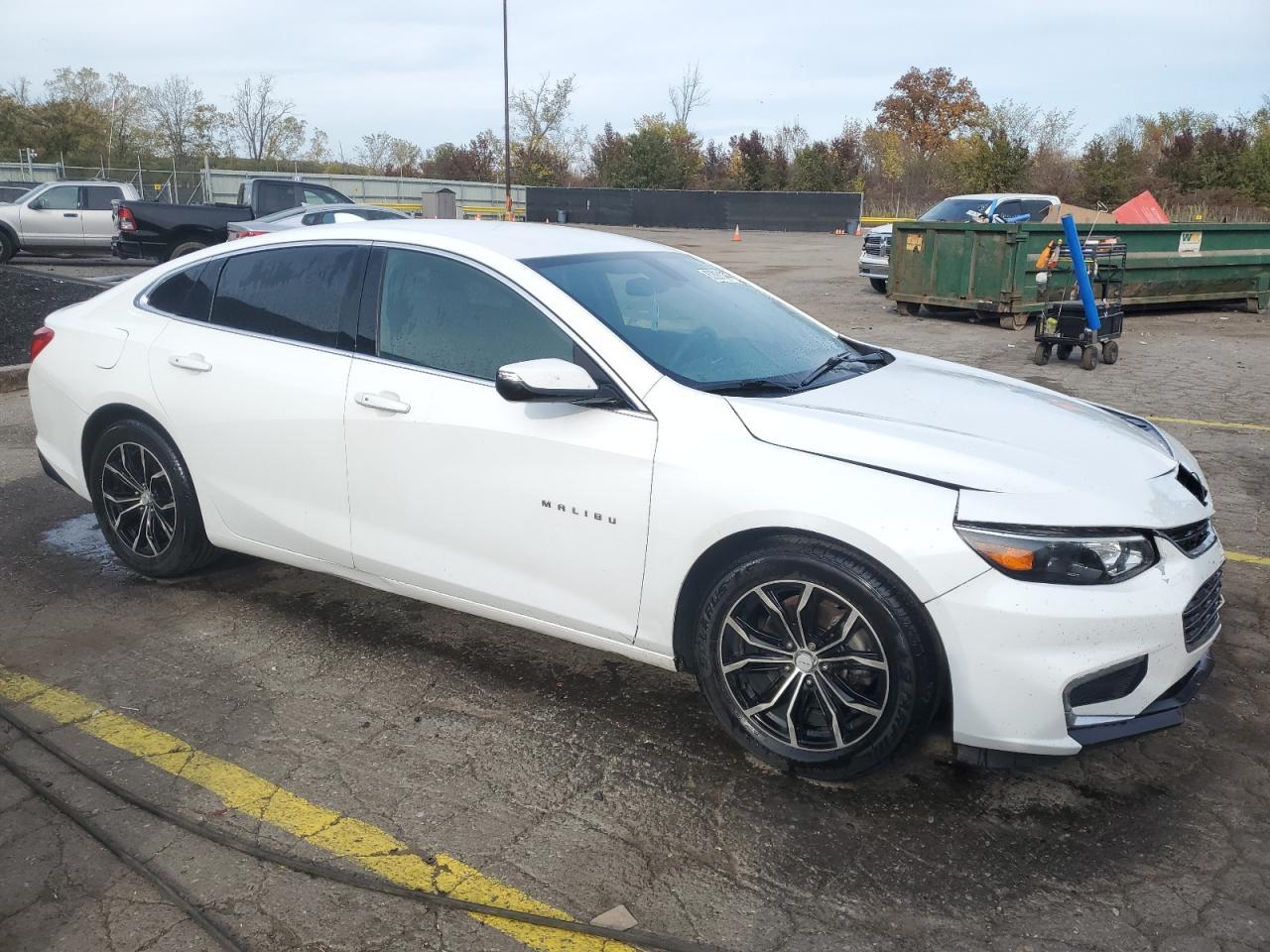 2017 Chevrolet Malibu Hybrid - Image 4