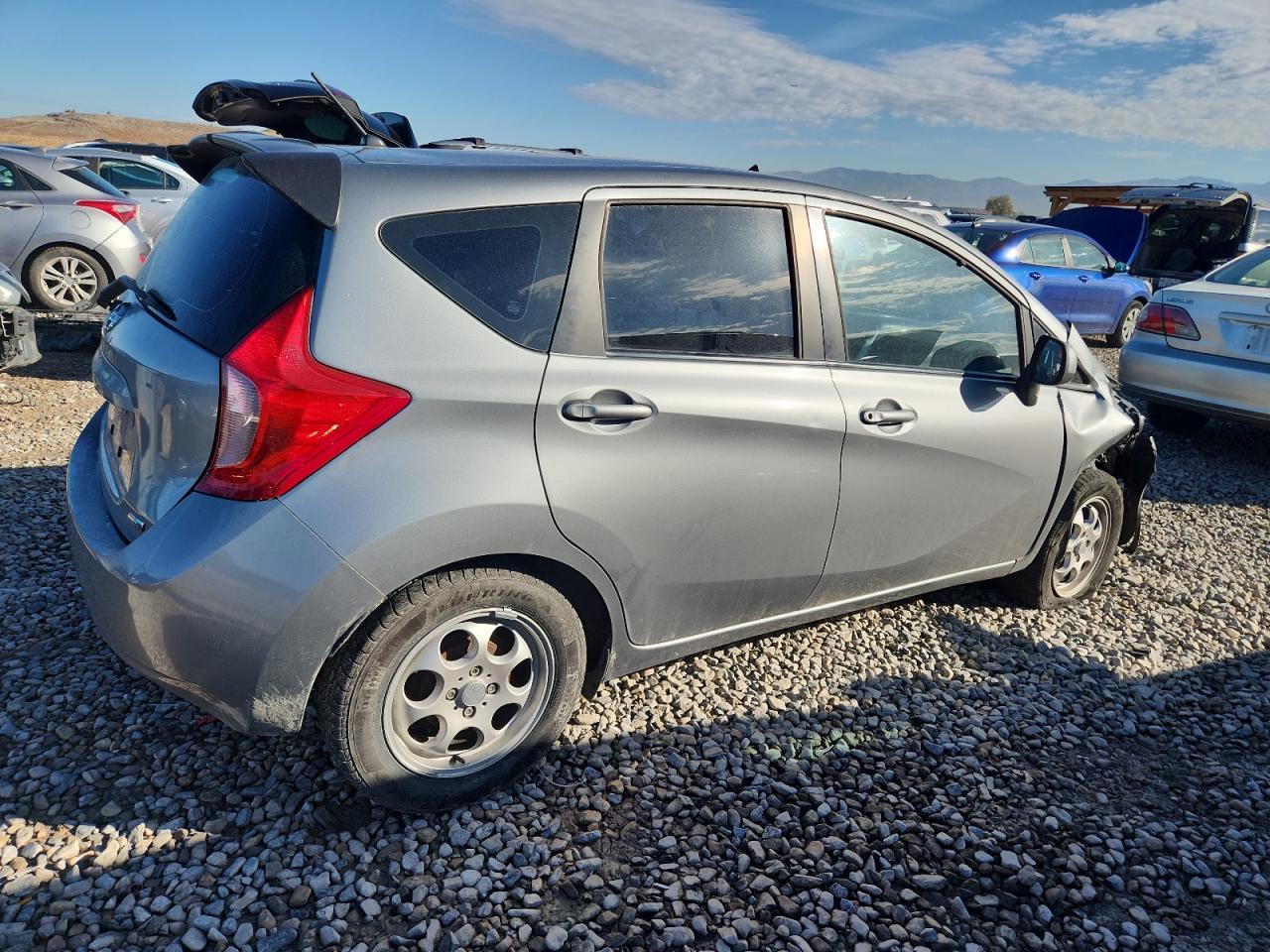 2014 Nissan Versa Note S - Фото 3