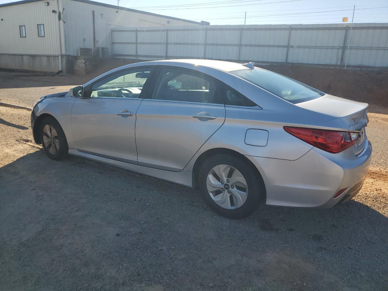 2014 Hyundai Sonata Gls - Image 2
