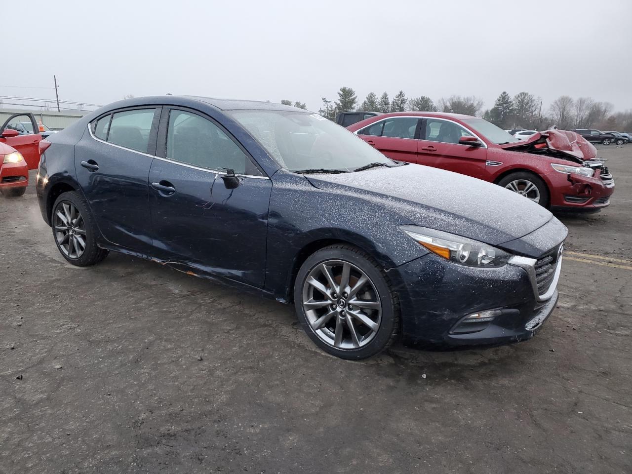 2018 Mazda 3 Touring - Image 4