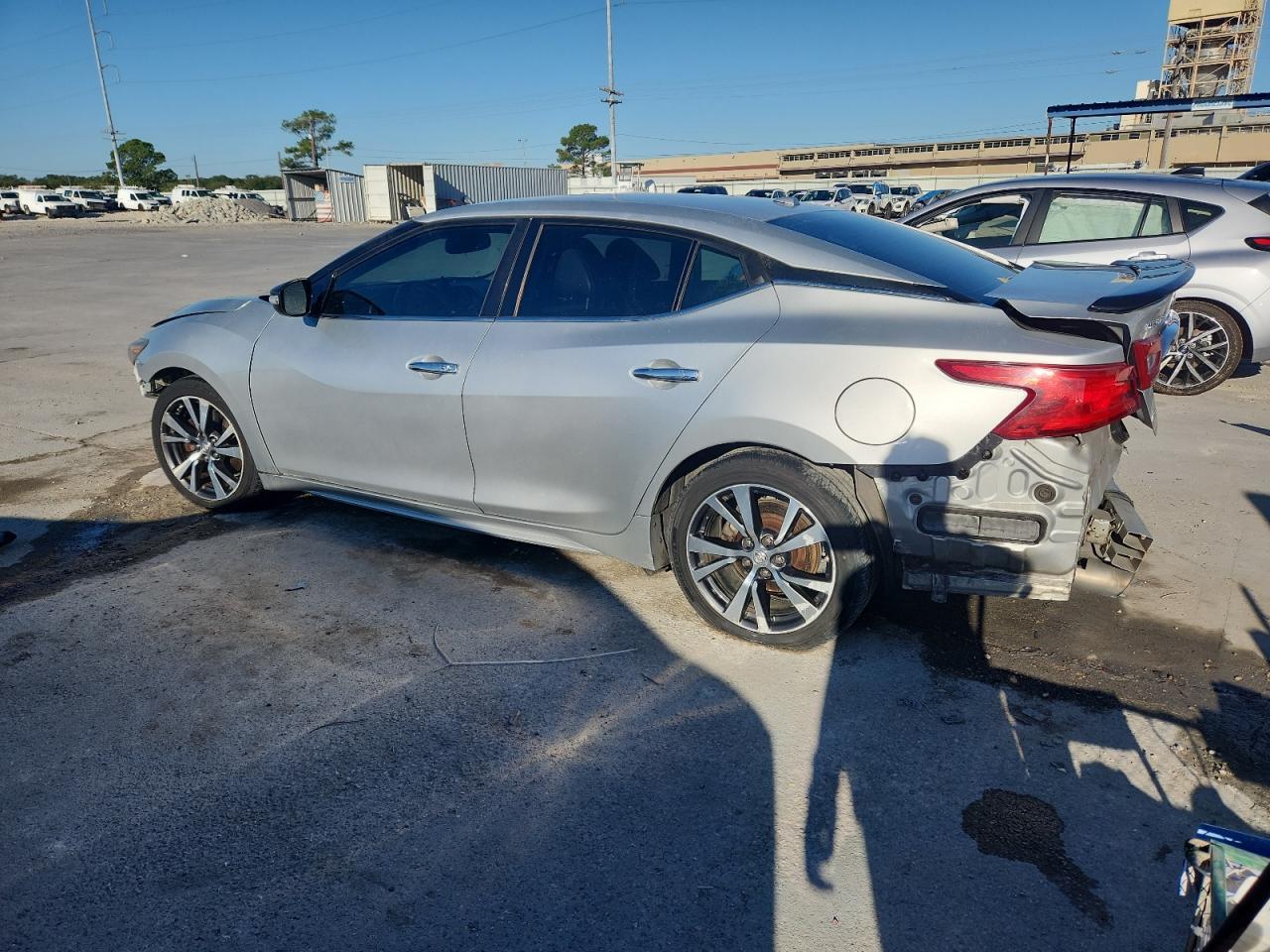 2017 Nissan Maxima 3.5S - Фото 2