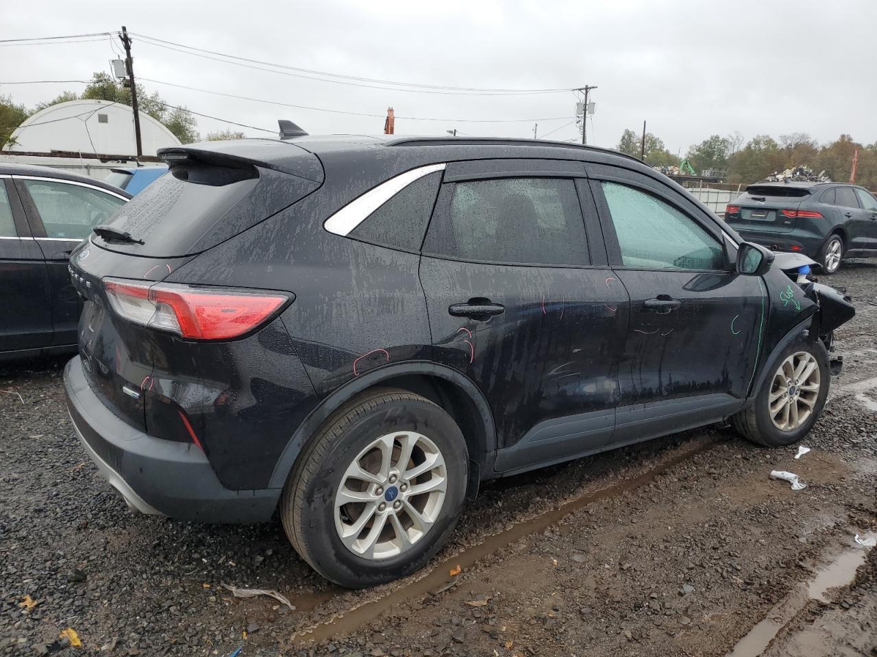 2020 Ford Escape Se - Фото 3
