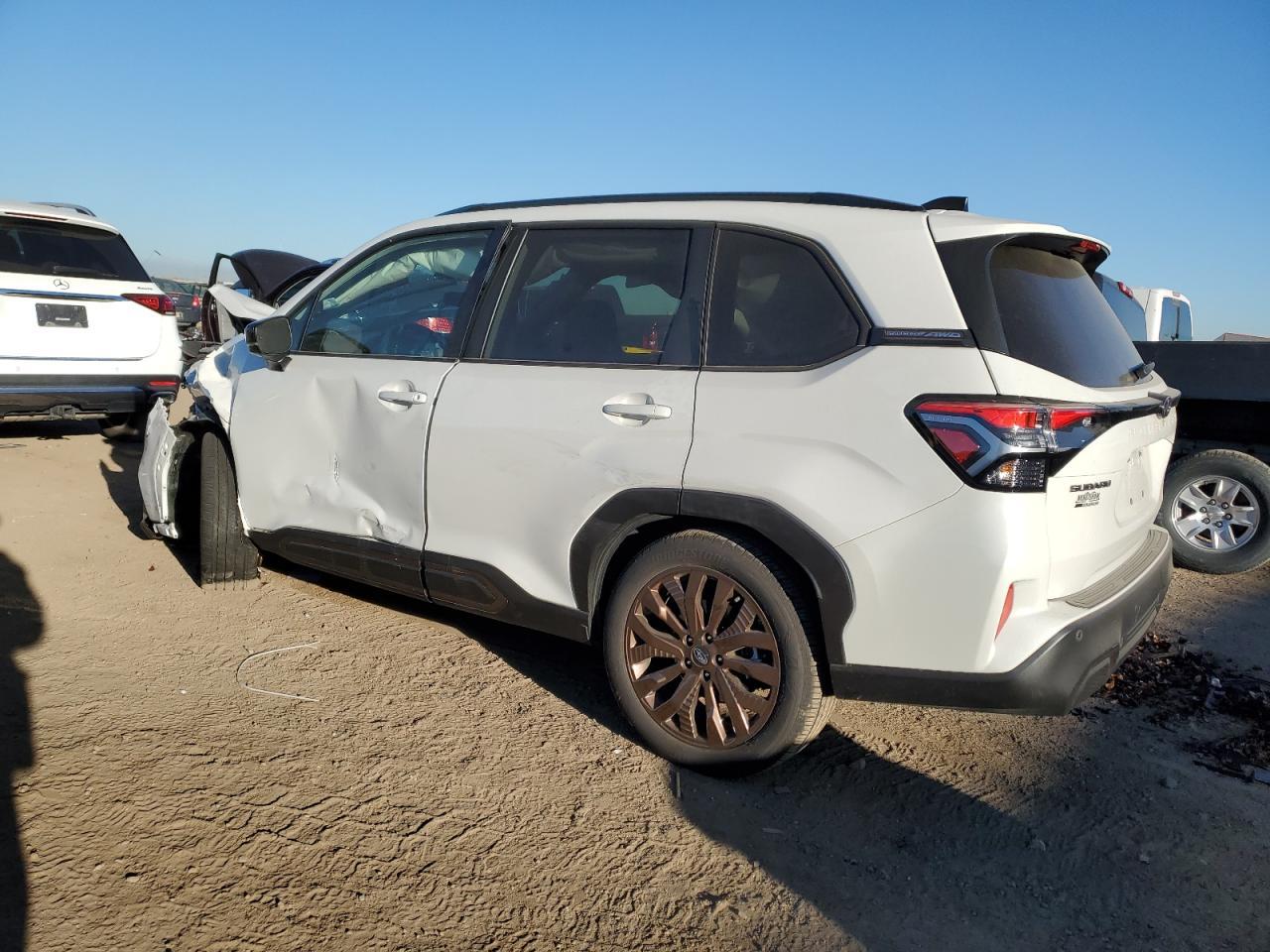 2025 Subaru Forester Sport - Фото 2