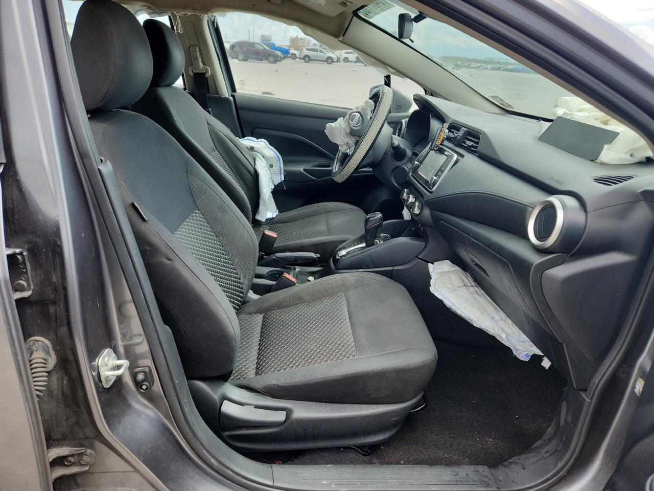 2020 Nissan Versa S - Фото 7