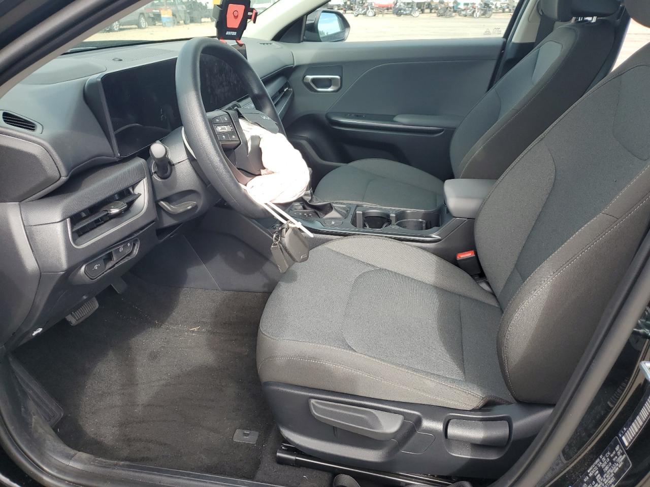 2025 Kia K4 Lx - Image 7