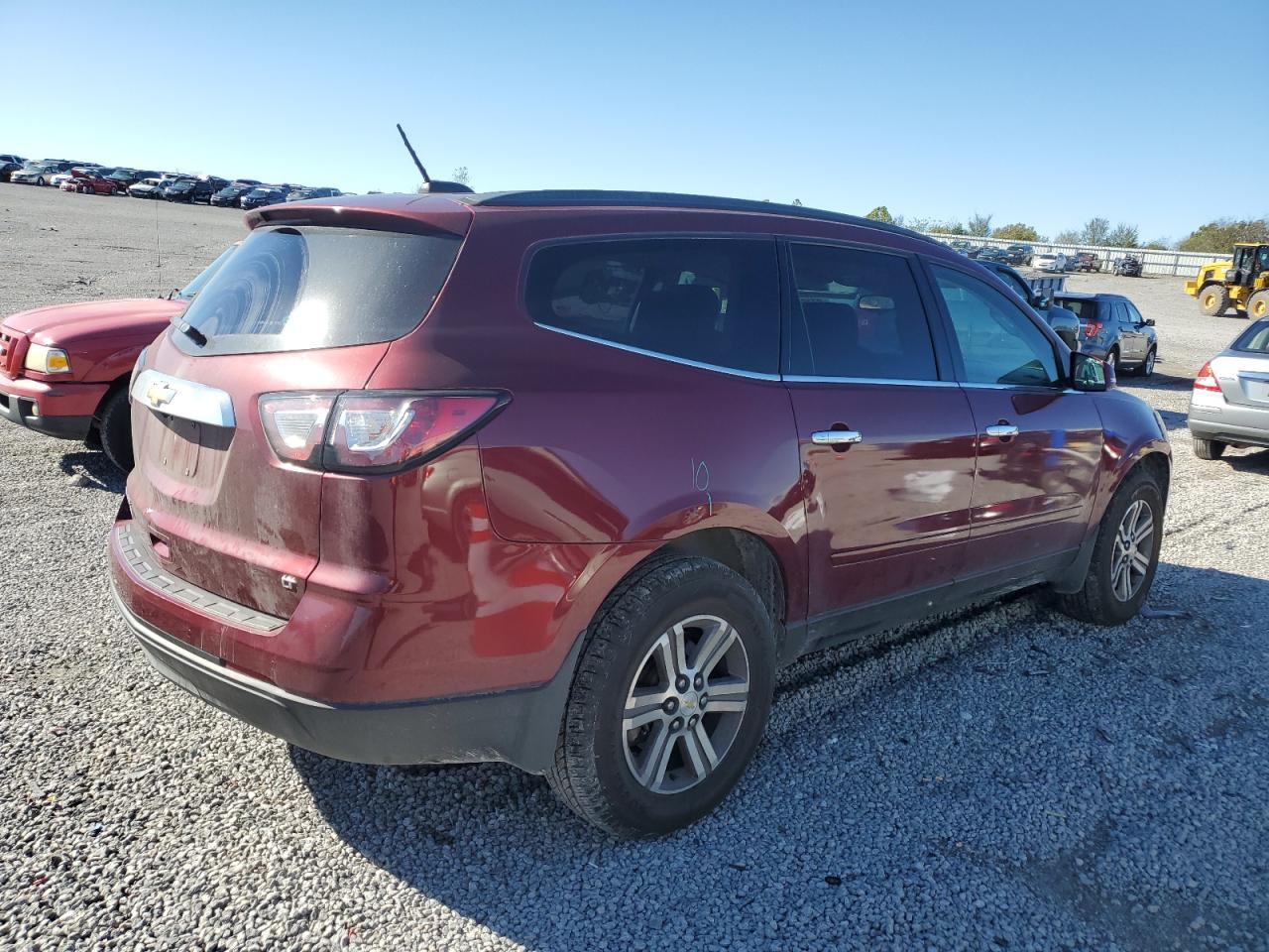 2017 Chevrolet Traverse Lt - Image 3