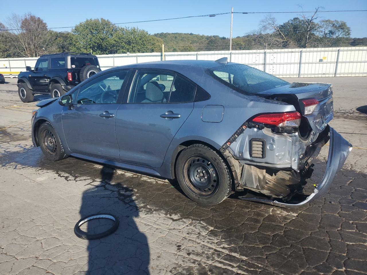 2021 Toyota Corolla Le - Image 2