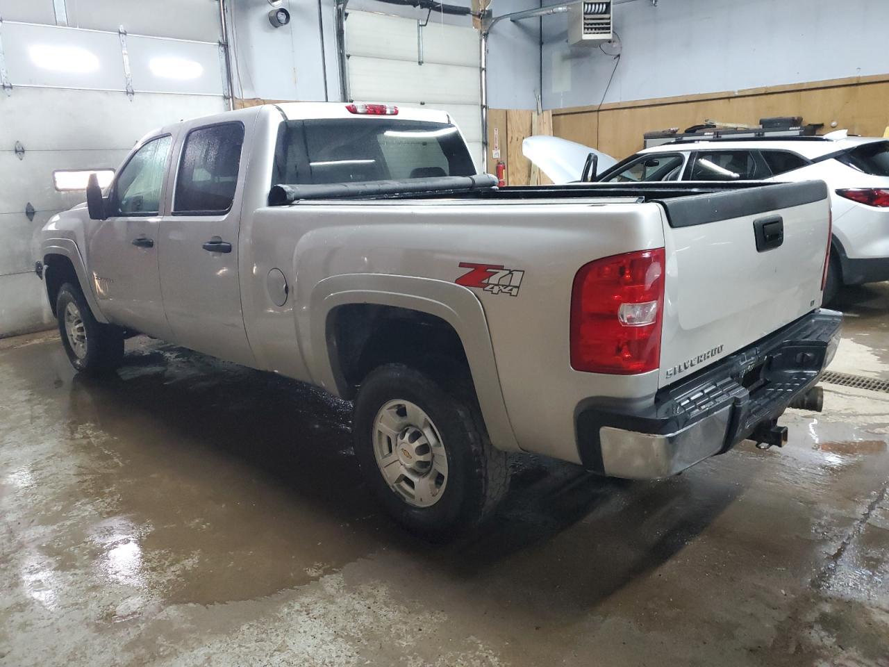 2009 Chevrolet Silverado K2500 Heavy Duty Lt - Image 2