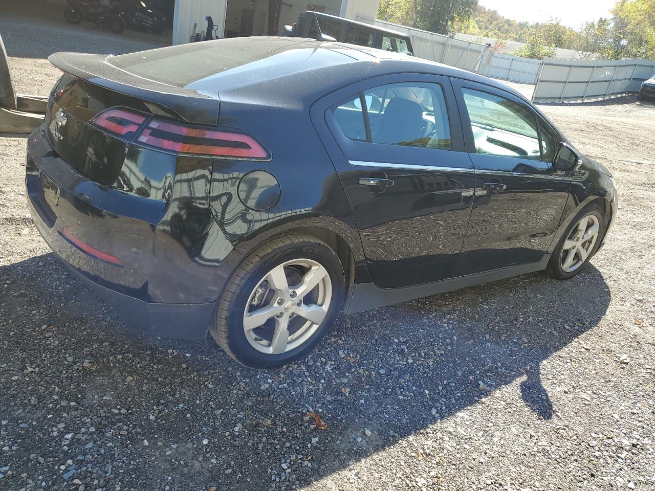 2013 Chevrolet Volt - Фото 3