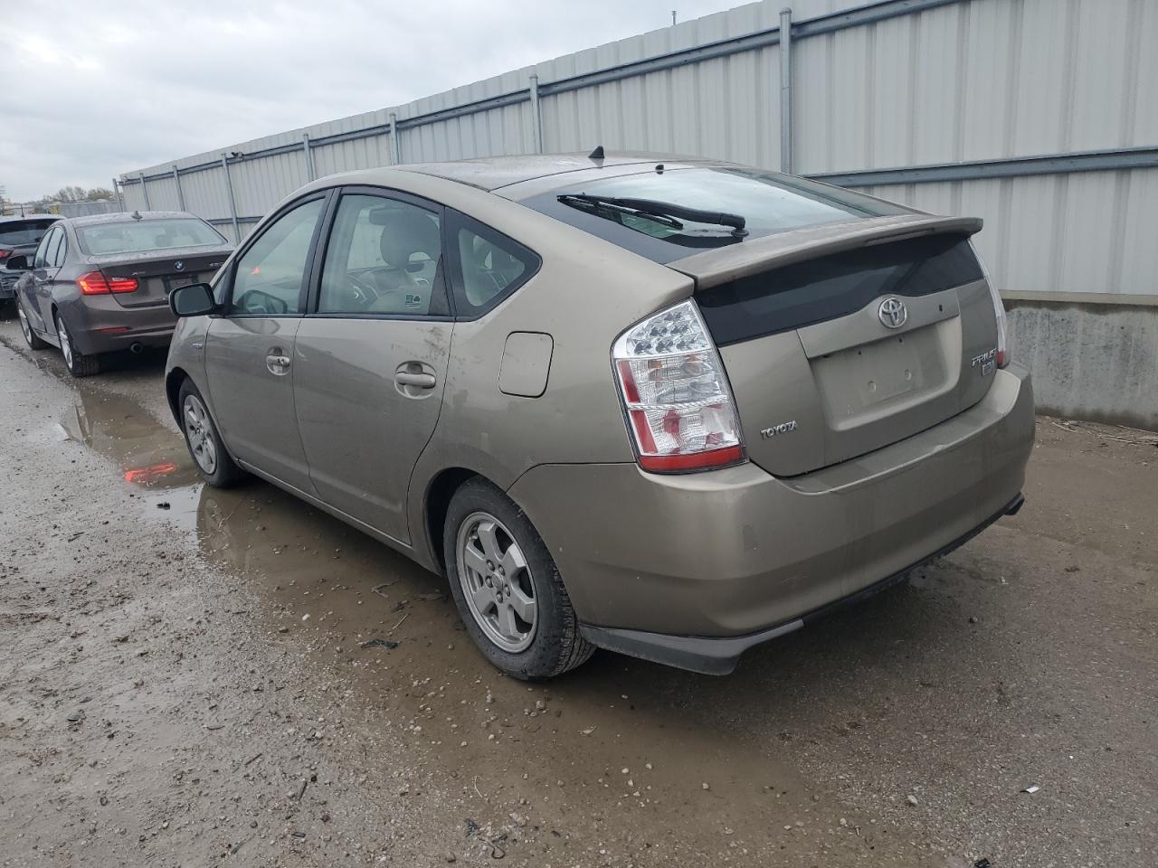 2009 Toyota Prius - Image 2