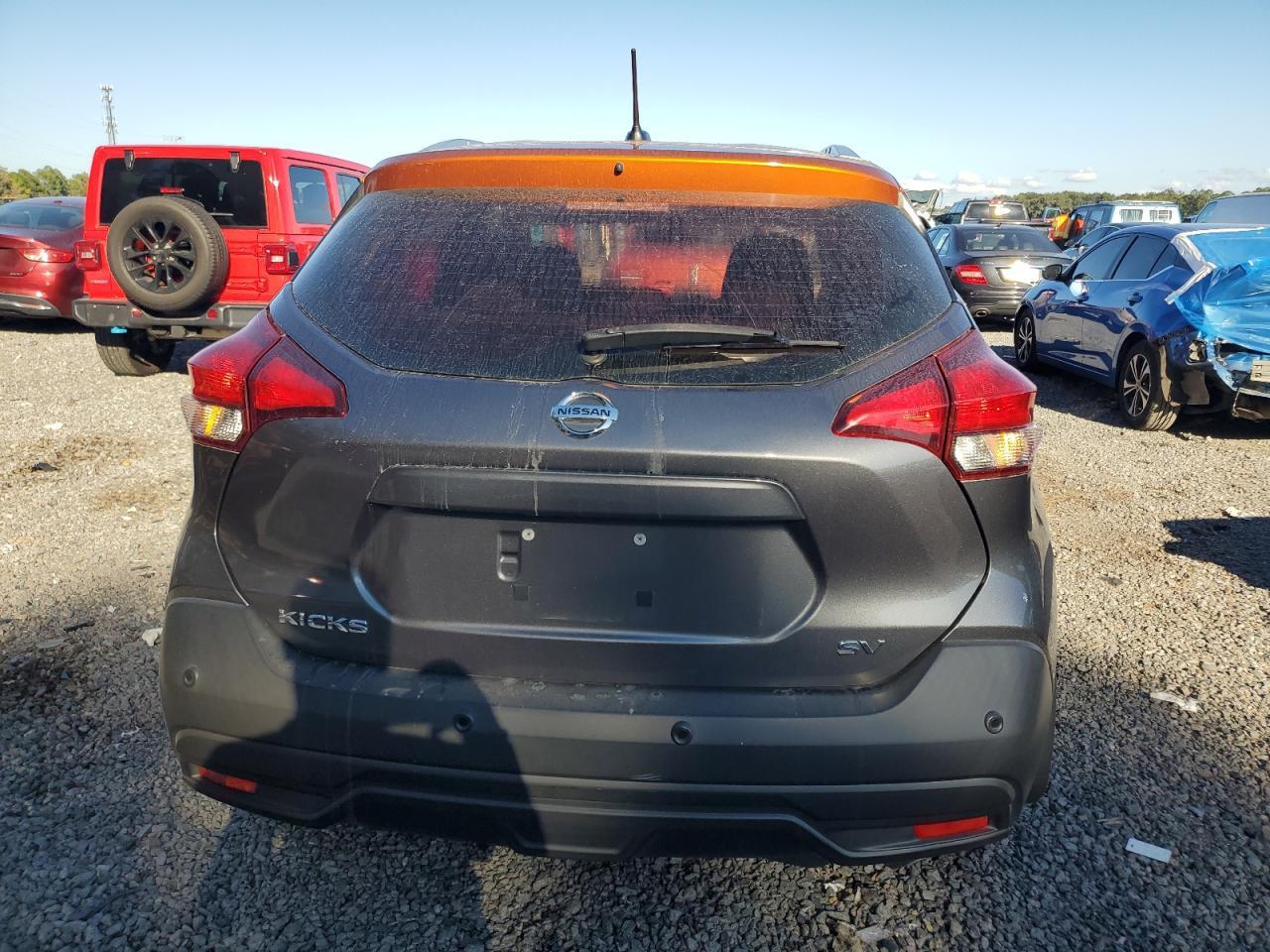 2020 Nissan Kicks Sv - Image 6