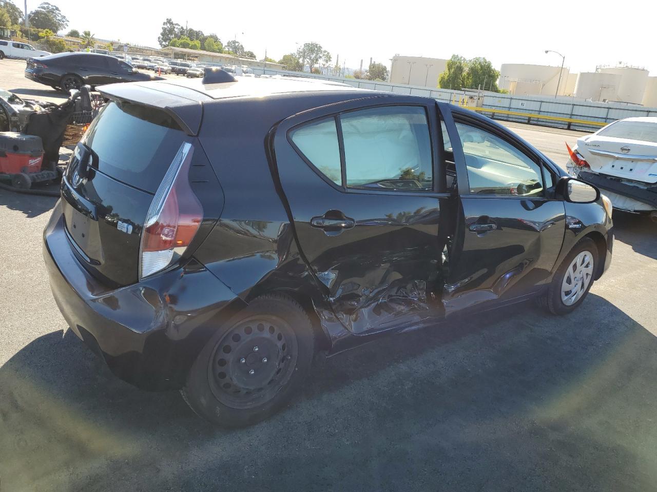 2016 Toyota Prius C - Фото 3