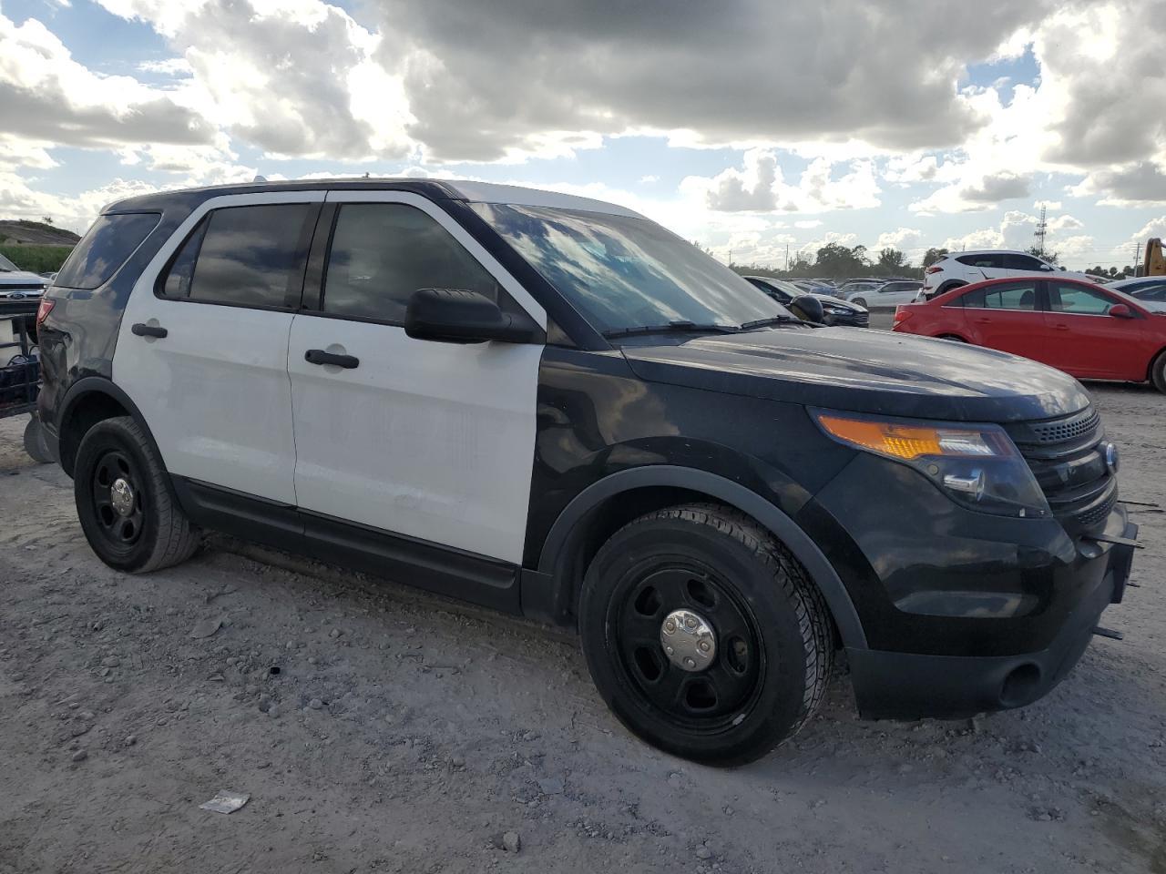2015 Ford Explorer Police Interceptor - Фото 4