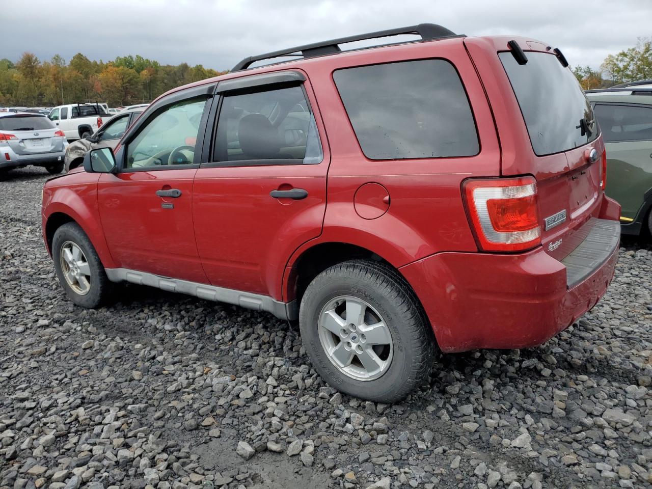 2009 Ford Escape Xlt - Image 2