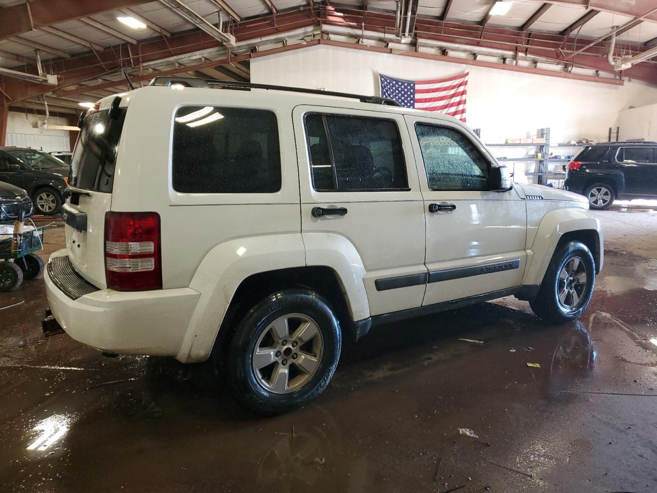 2011 Jeep Liberty Sport - Фото 3
