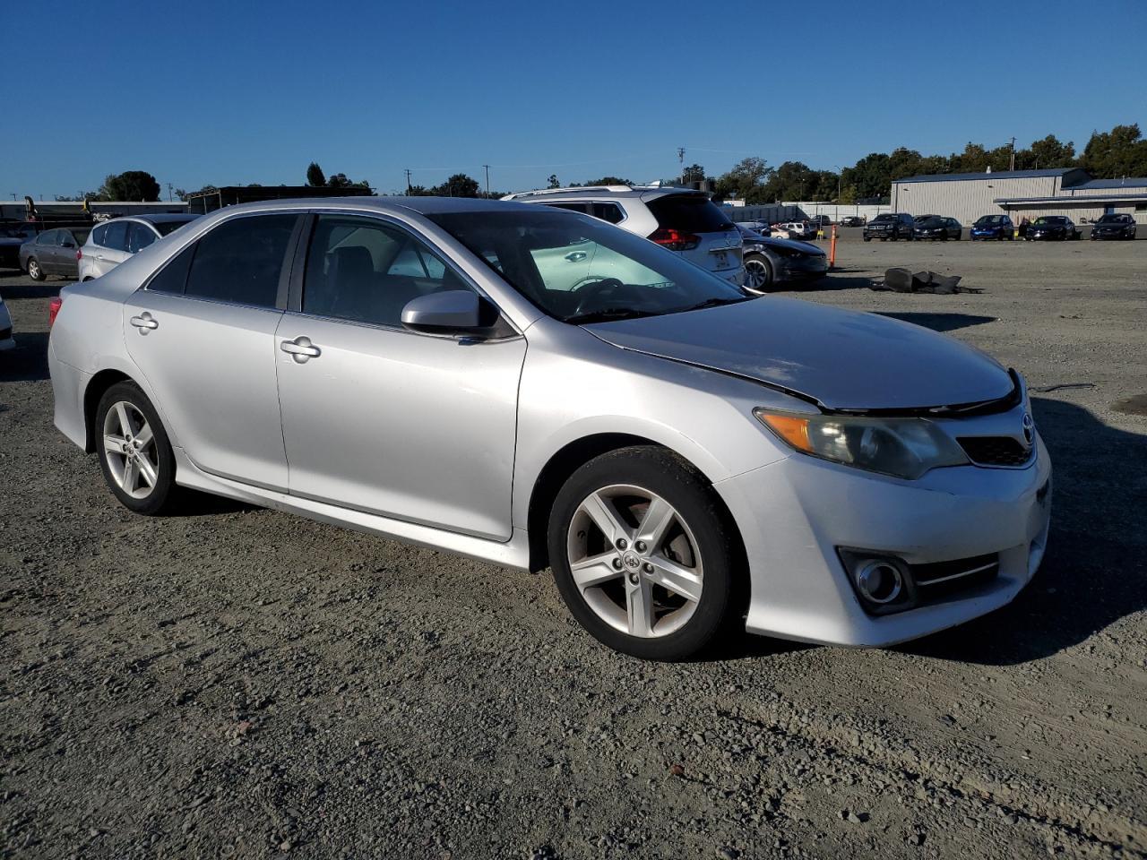 2012 Toyota Camry Base - Фото 4