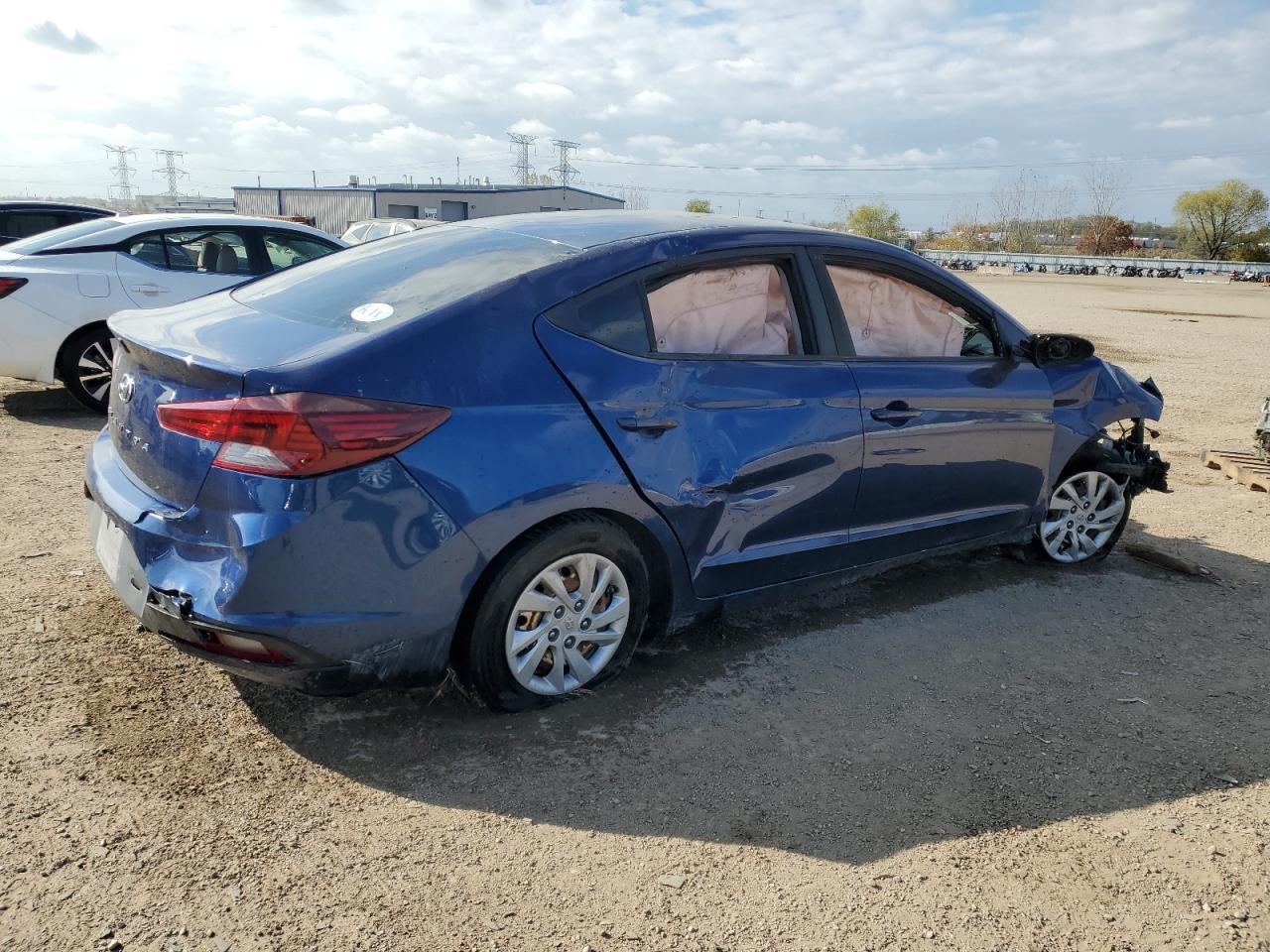 2019 Hyundai Elantra Se - Фото 3