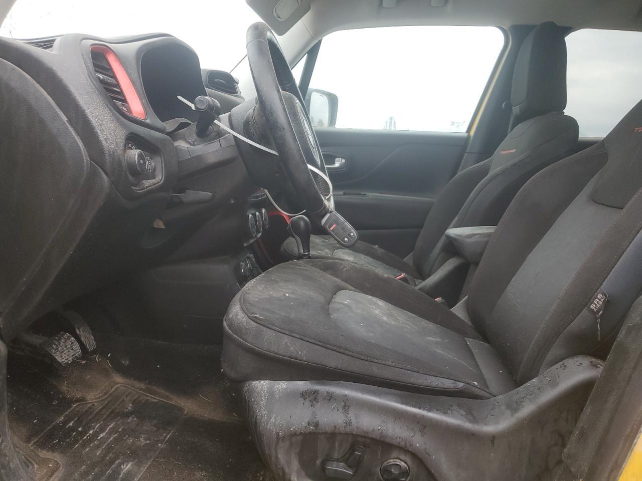 2017 Jeep Renegade Trailhawk - Image 7