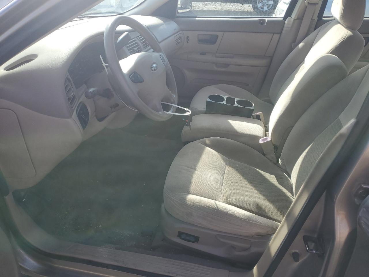2003 Ford Taurus - Image 7