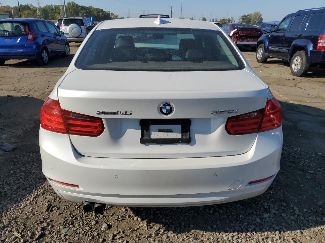 2013 BMW 328 Xi - Image 6
